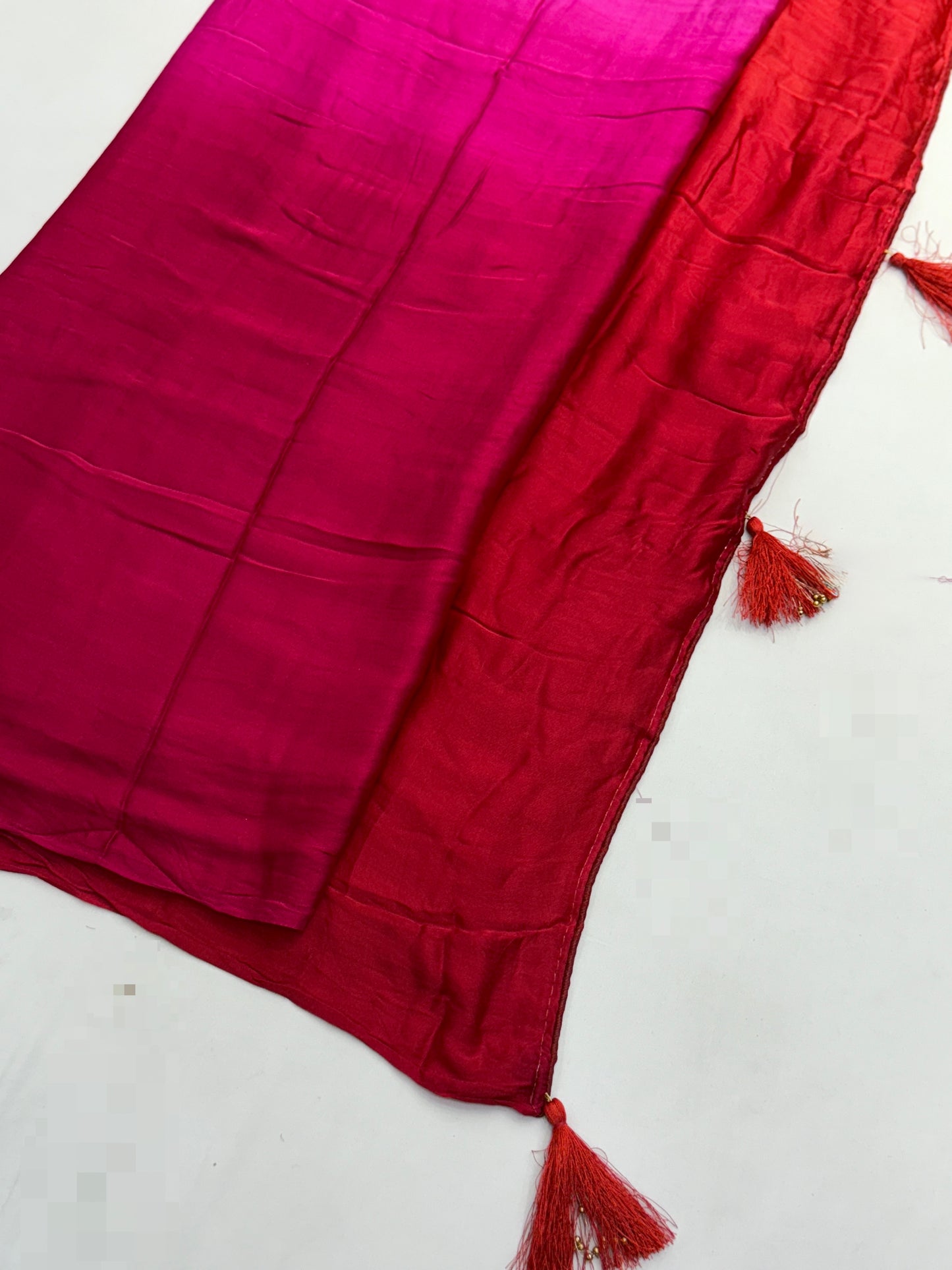 Itrati Rani Modal Silk Plain Saree
