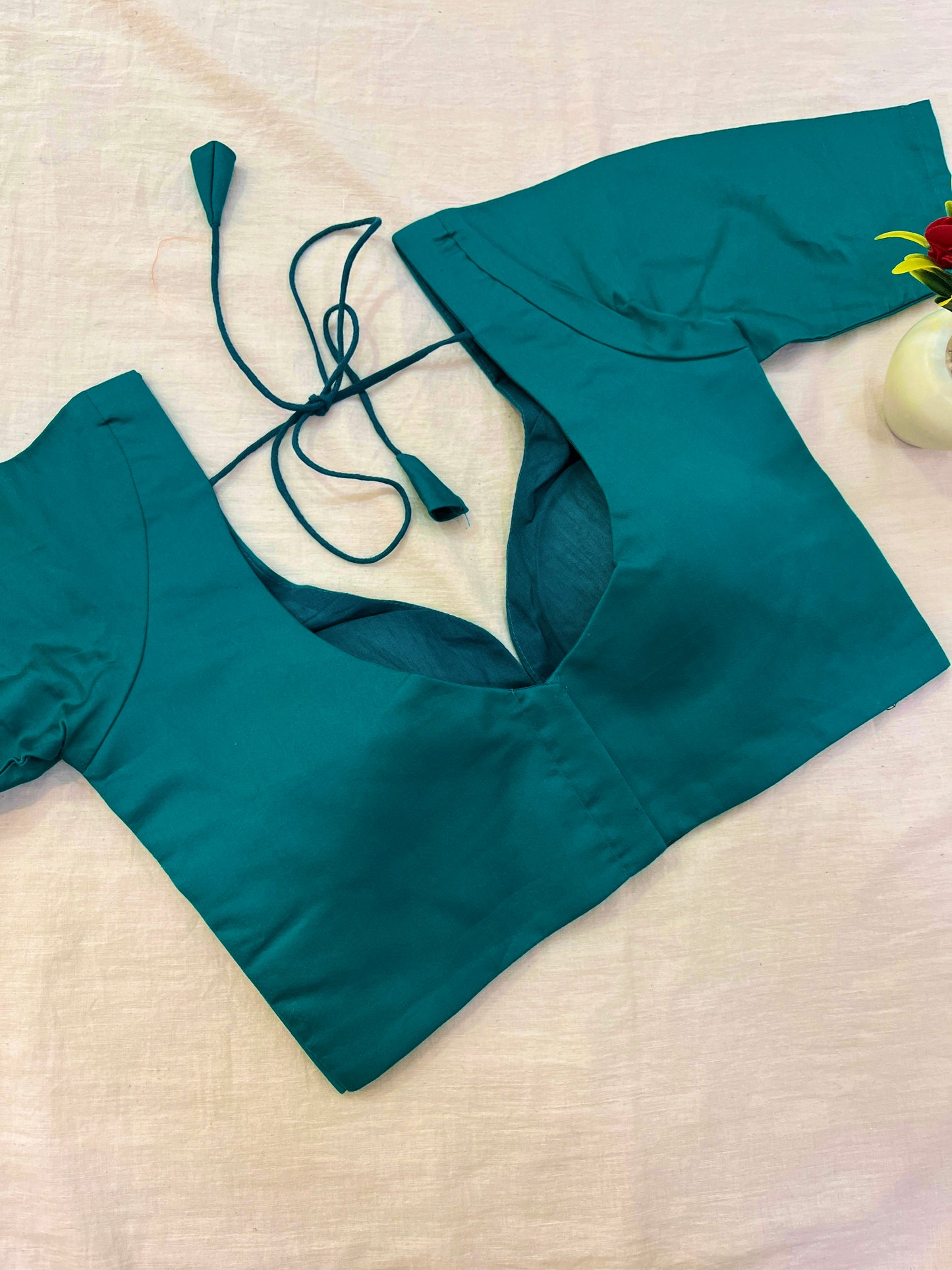 Rama Leaf Neck Elbow Sleeves Blouse