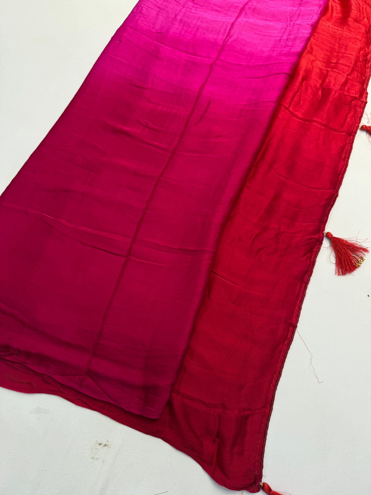 Itrati Rani Modal Silk Plain Saree
