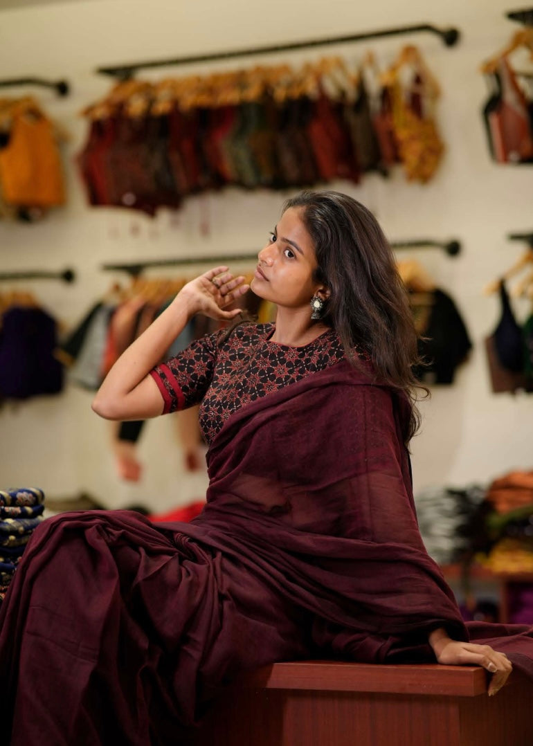 Maroon Mulmul Saree Sitara Blouse Combo Set