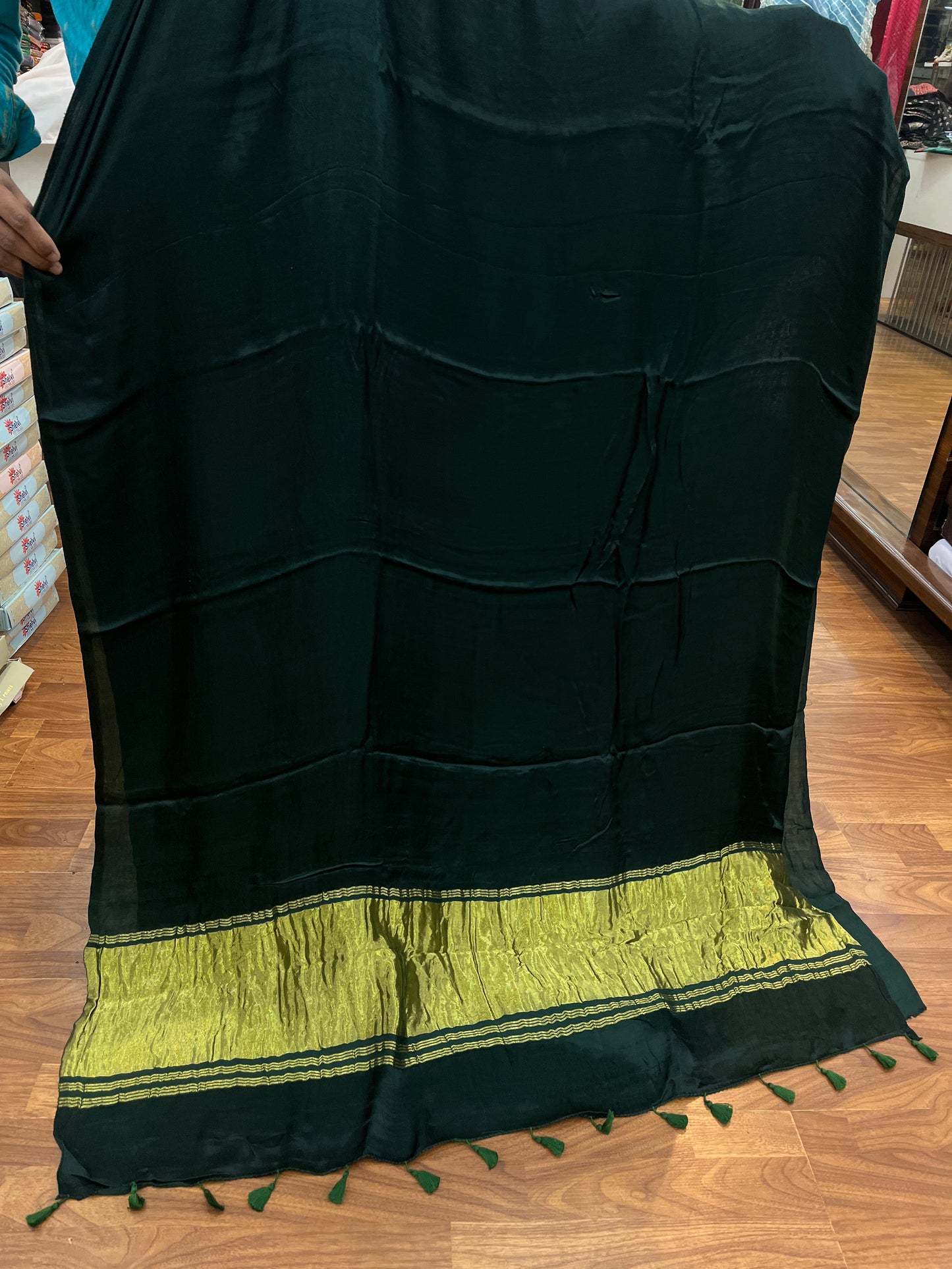 Forest Green Modal Silk Lagdi Pallu Saree