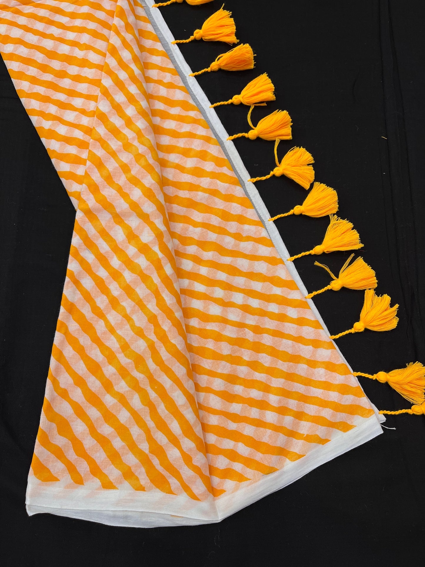 Yellow Lehriya Mulmul Saree