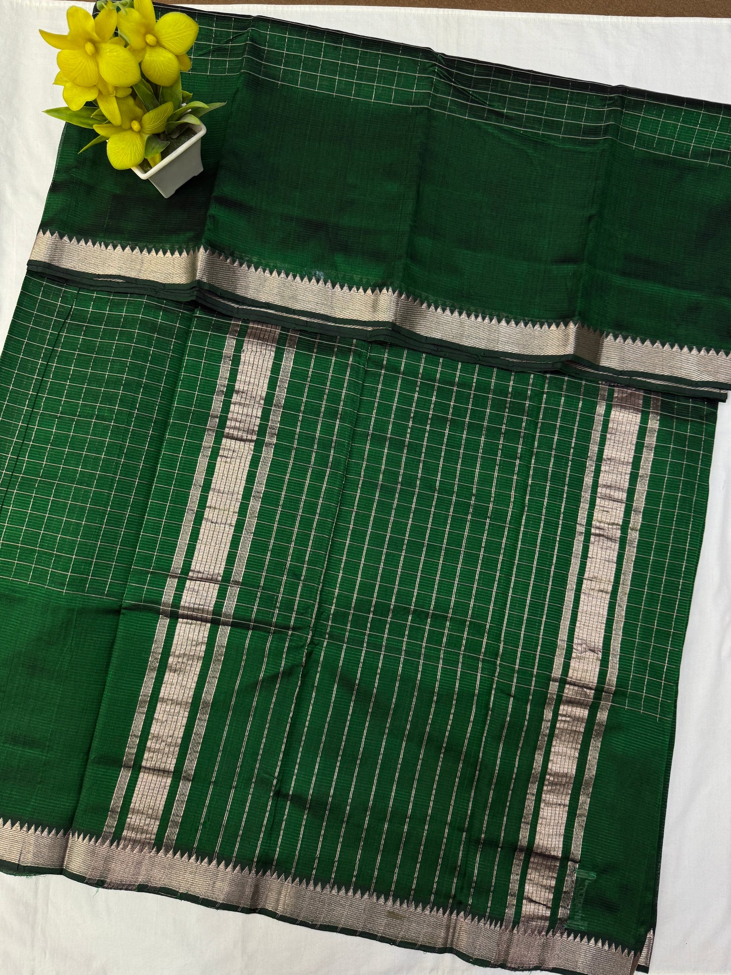 Green Silver Checks Mangalgiri Handloom Sarees