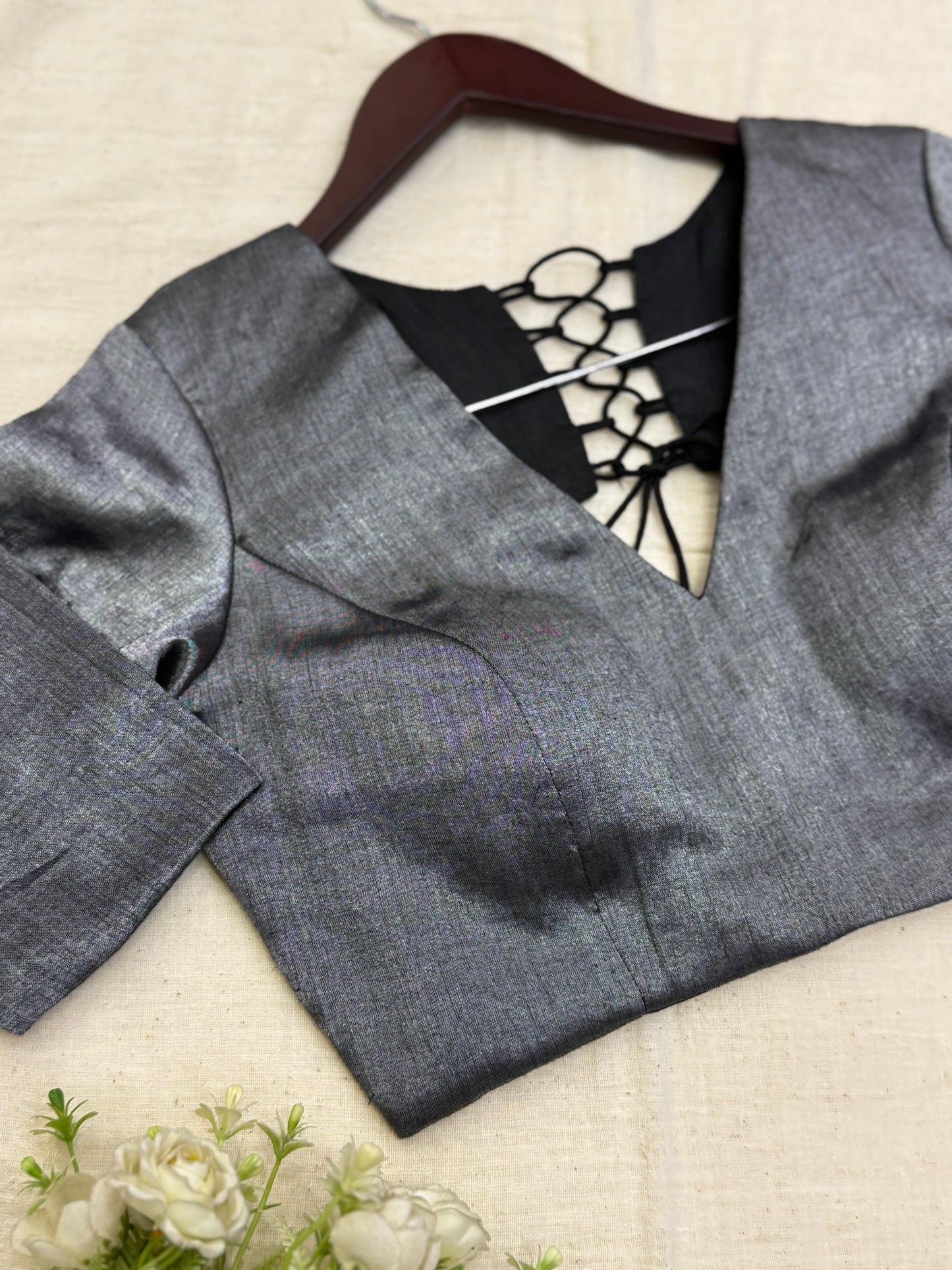 Metallic Tissue Elastic Sleeves Blouse