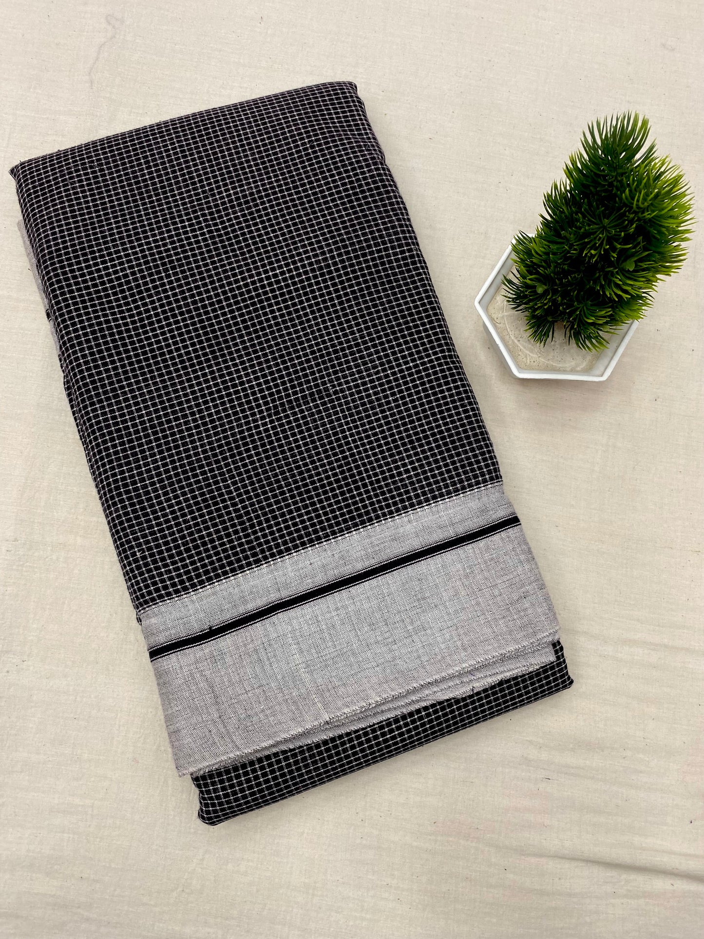 Black Grey Patteda Anchu Saree