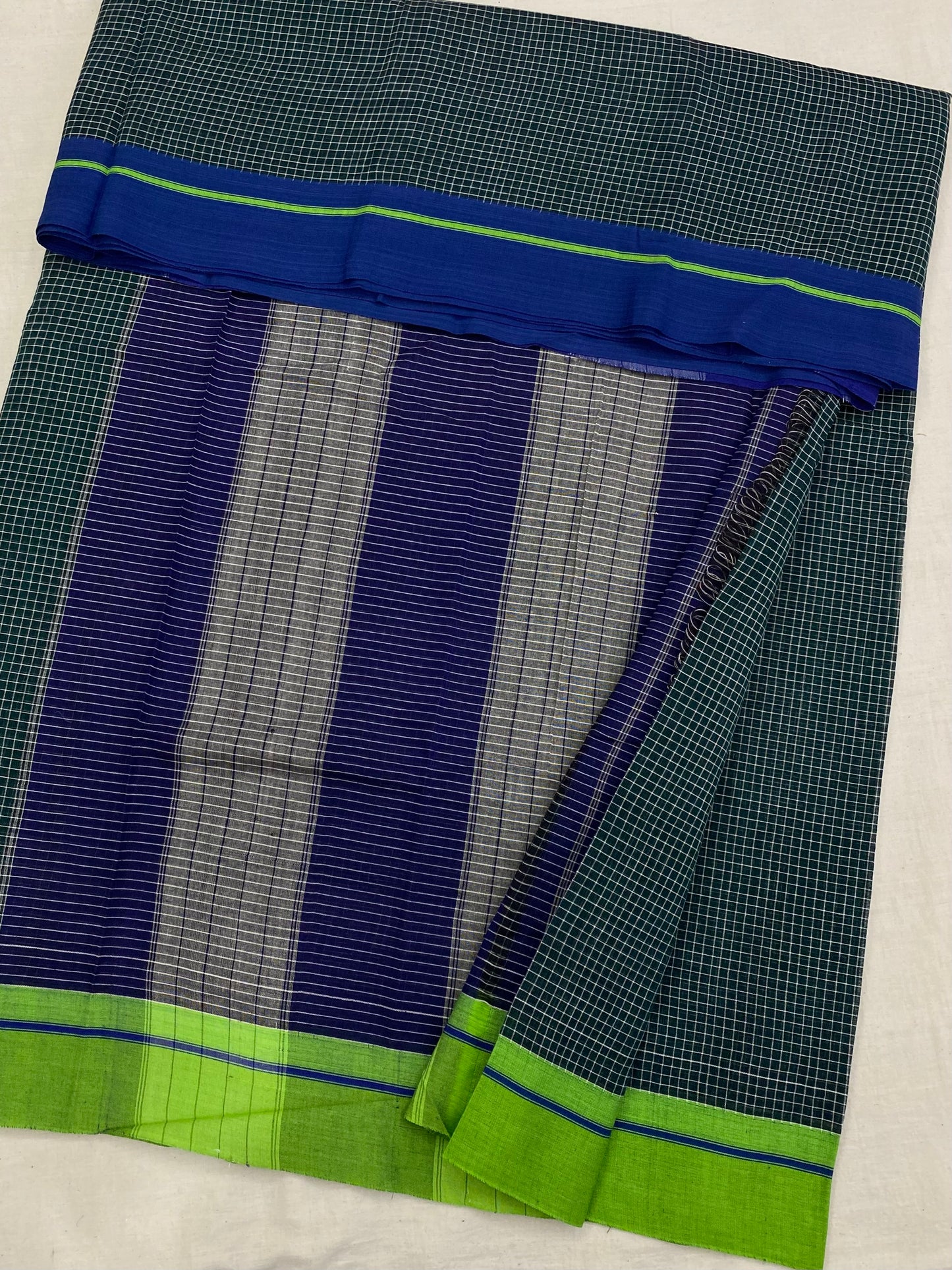 Parrot-Blue Border Green Patteda Anchu Saree
