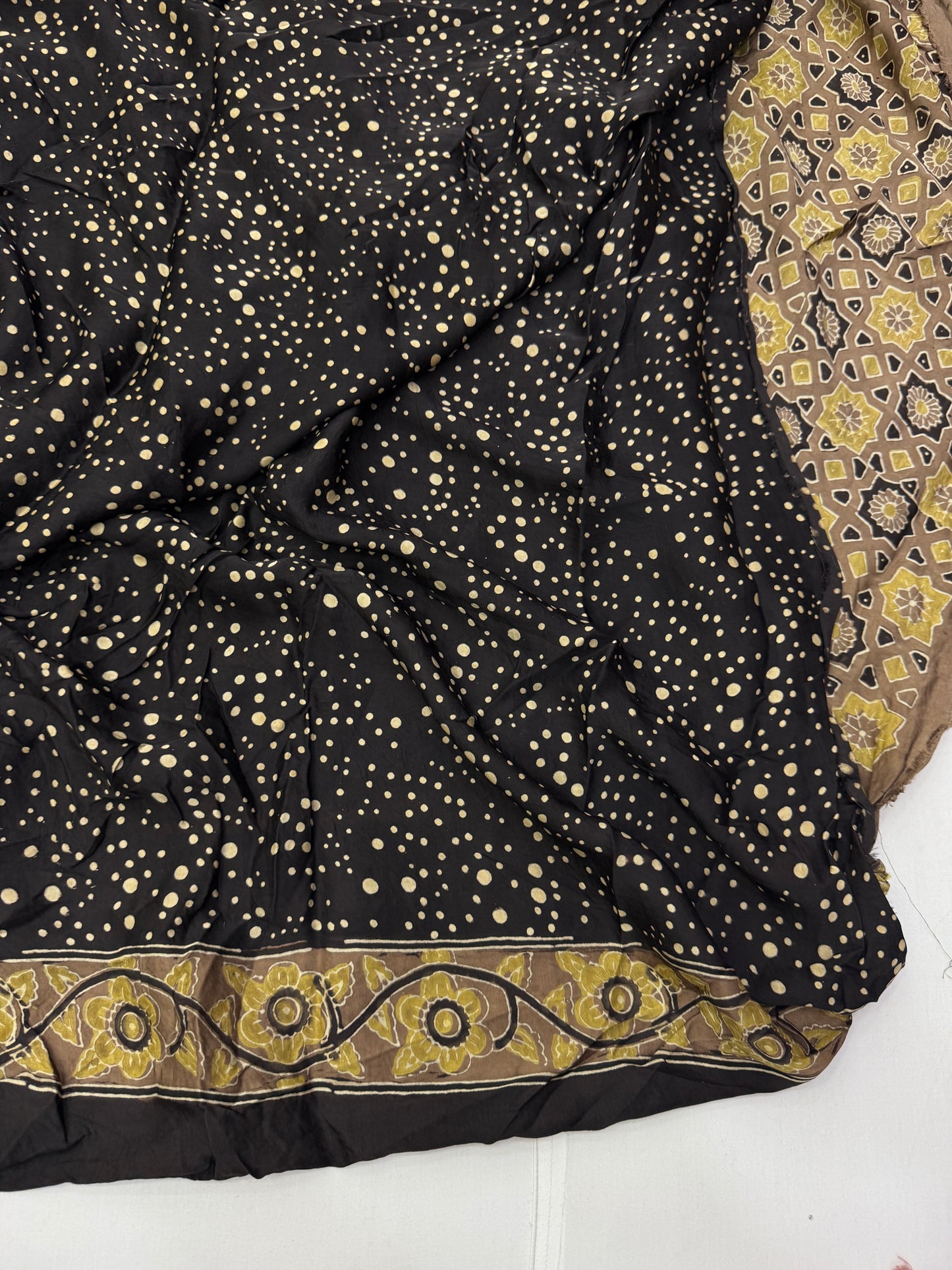 Sunehri Chakri Ajrakh Modal Silk Saree