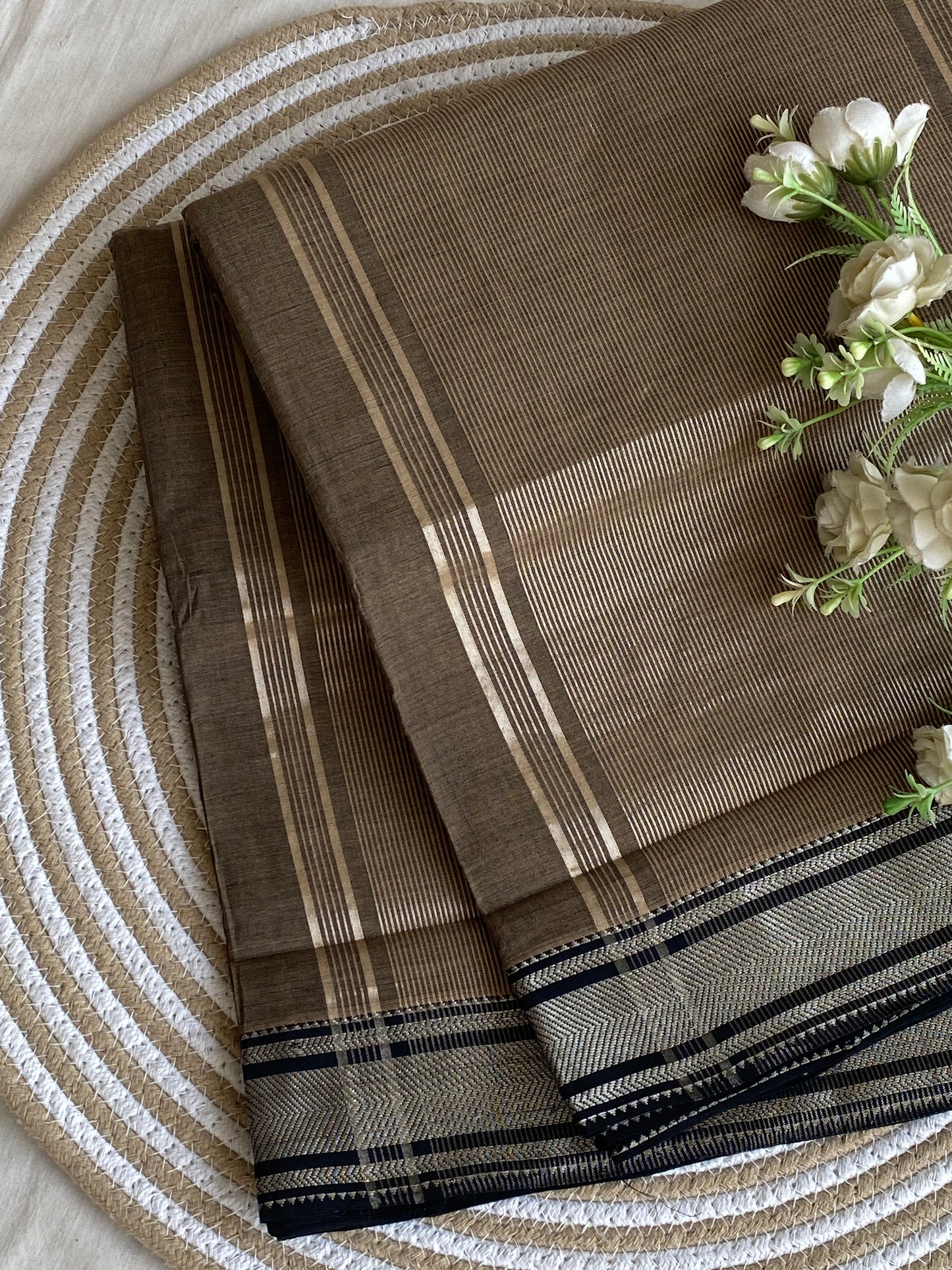 Silver Border Mangalgiri Cotton Saree 02