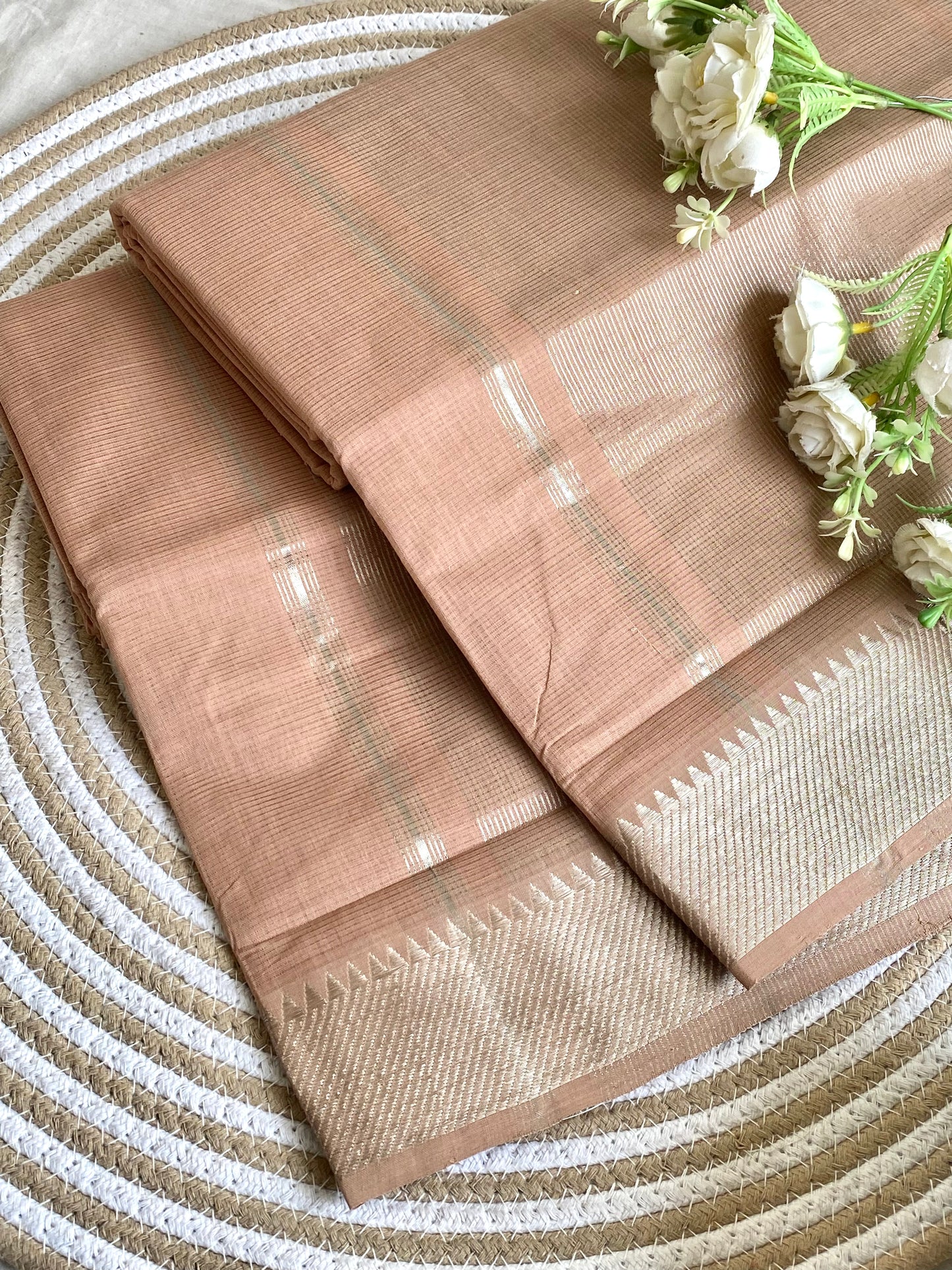 Silver Border Mangalgiri Cotton Saree 17