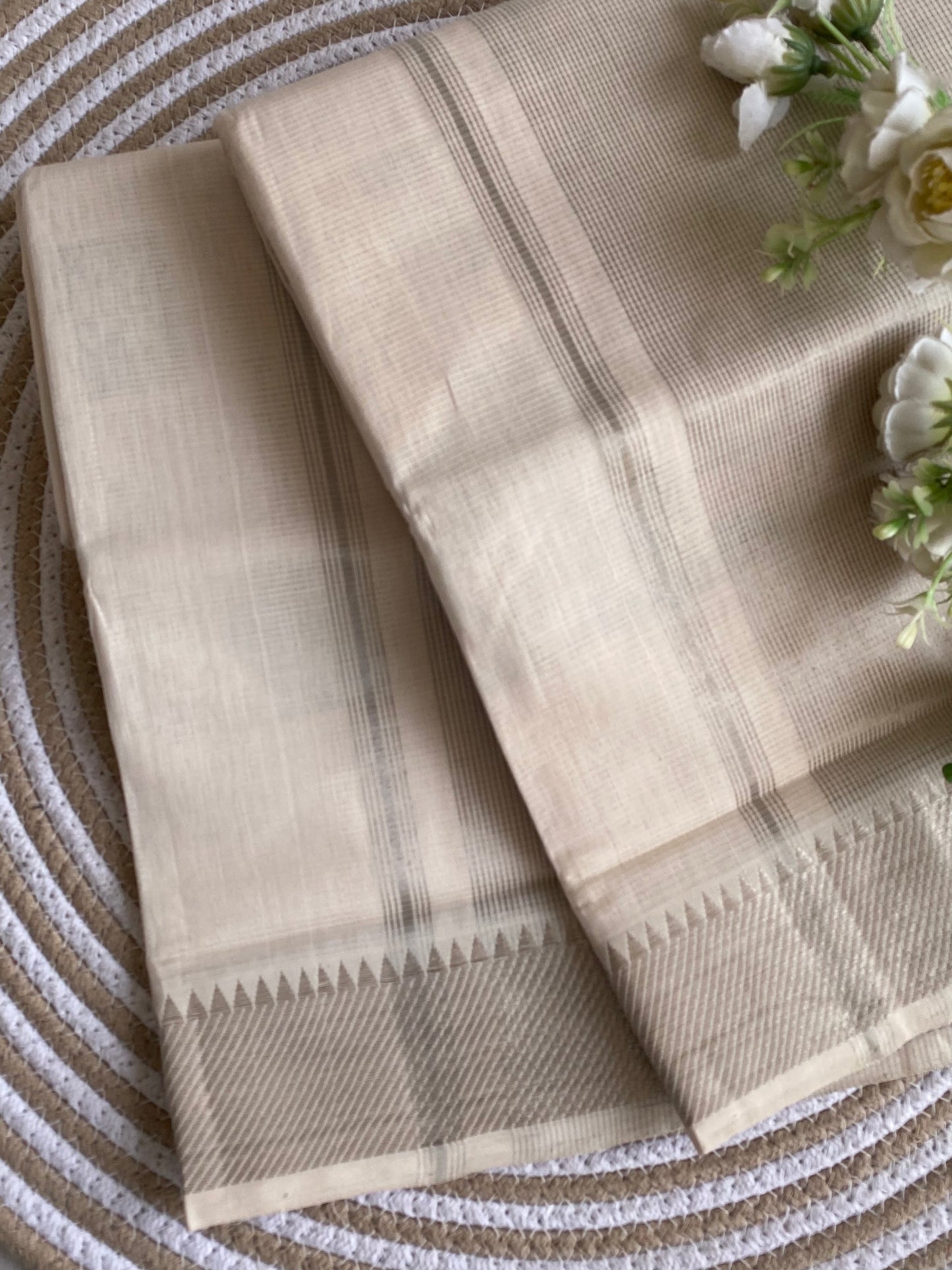 Silver Border Mangalgiri Cotton Saree 18