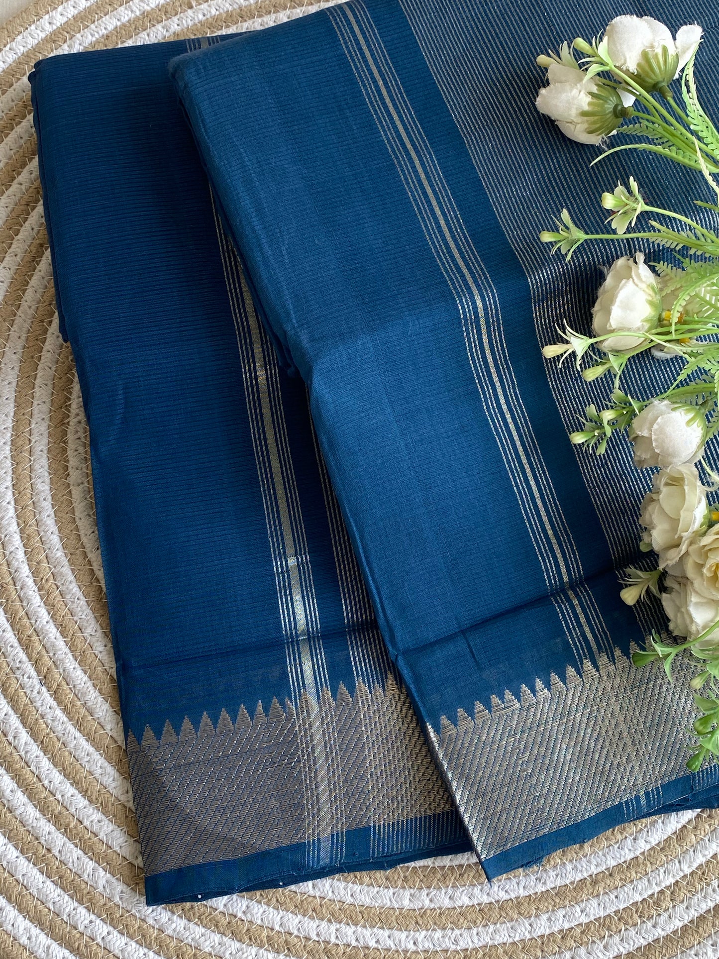 Silver Border Mangalgiri Cotton Saree 19