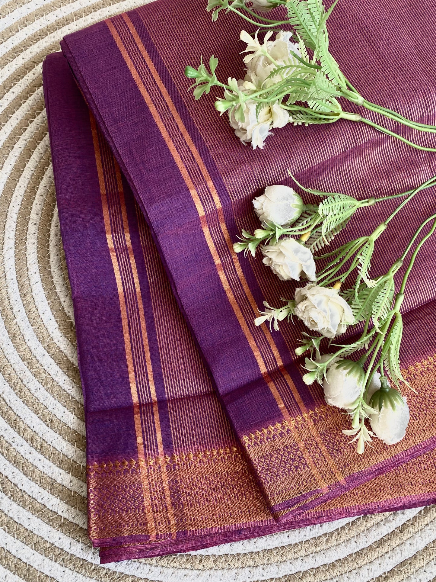Nizam Golden Border Mangalgiri Saree 17