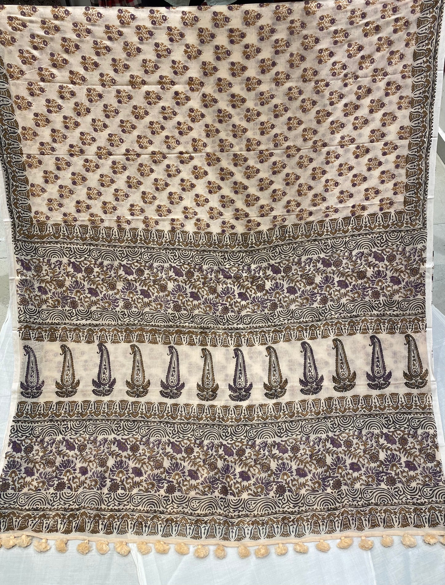 Ajrakhiya Mulmul Saree