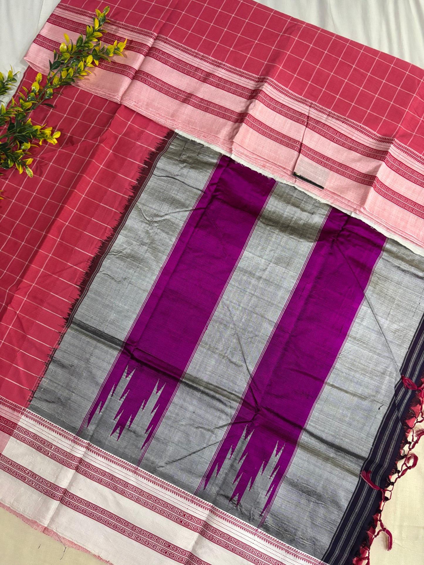 Pink White Handloom Ilkal Saree
