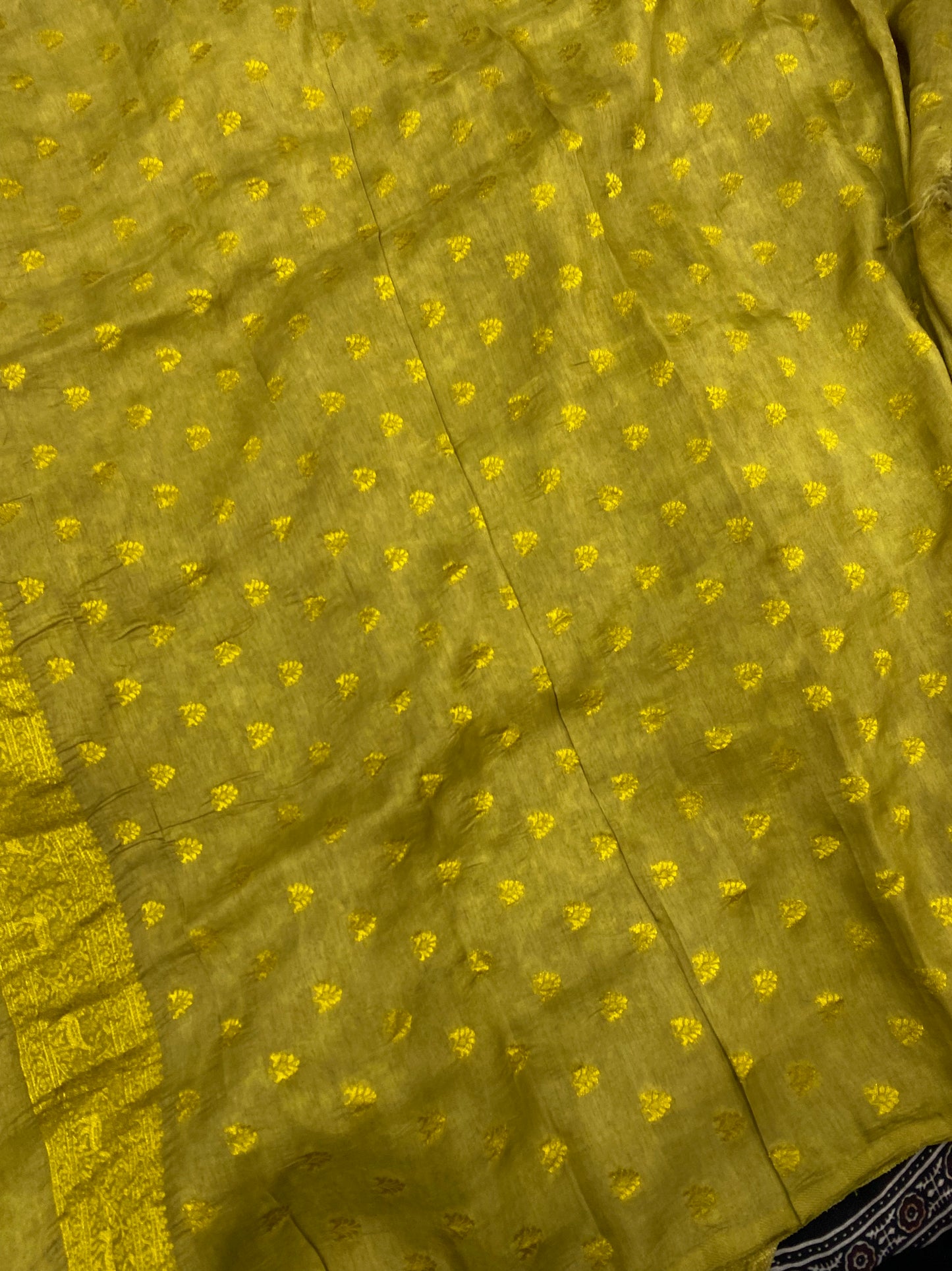 Ajrakh Dola Silk Saree 38