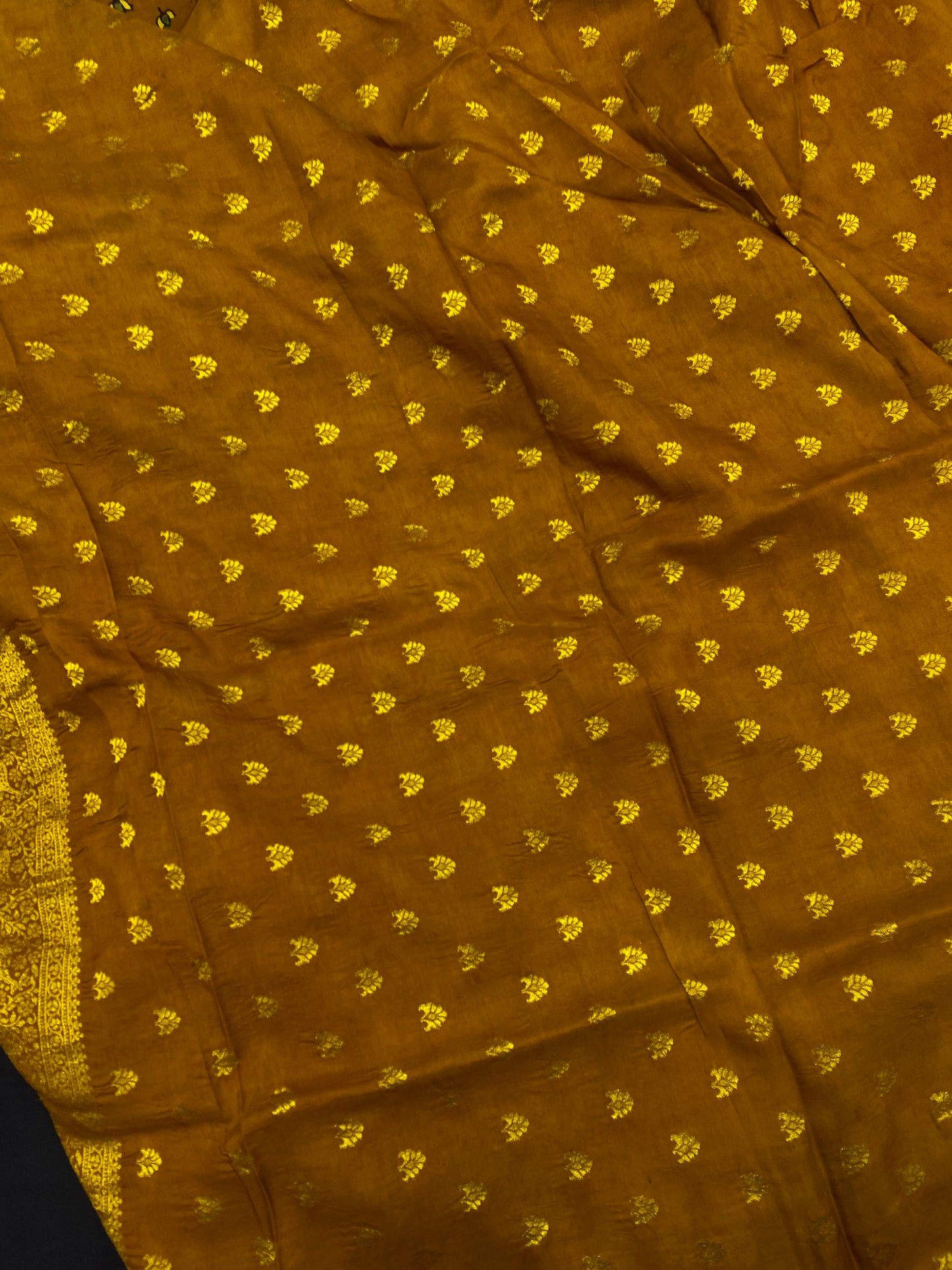 Ajrakh Dola Silk Saree 41