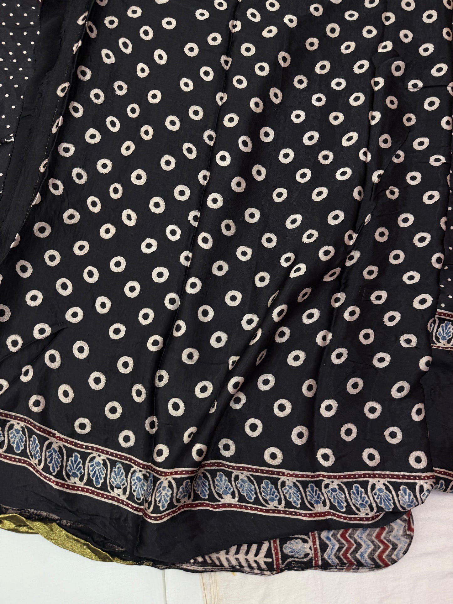 Ajrakh Lagdi Zari Pallu Saree 03