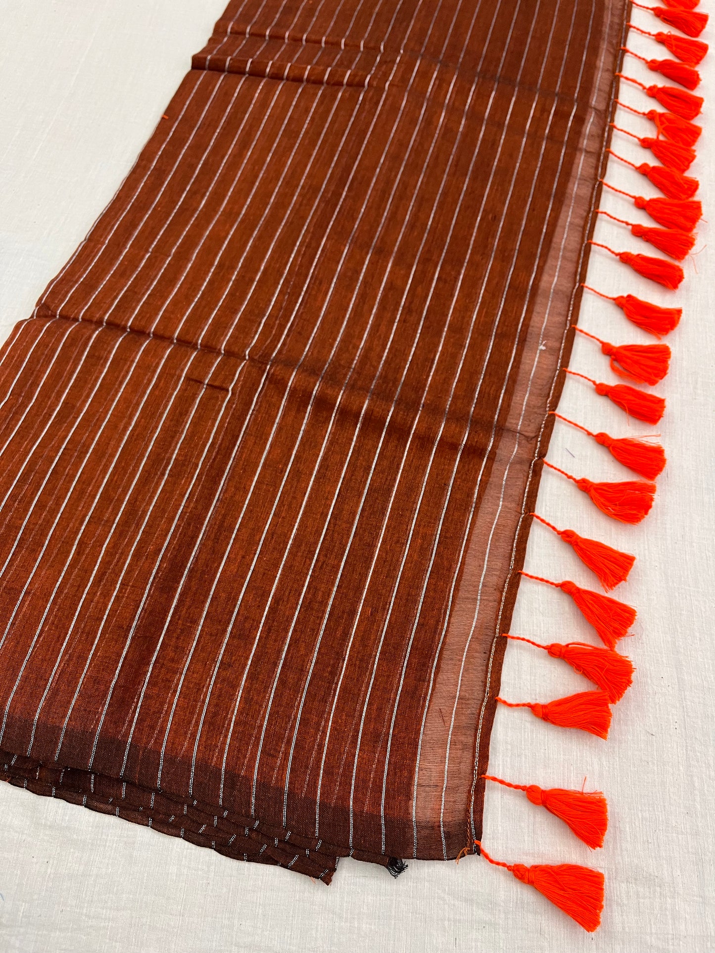 Gerua Zari Lines Mulmul Saree