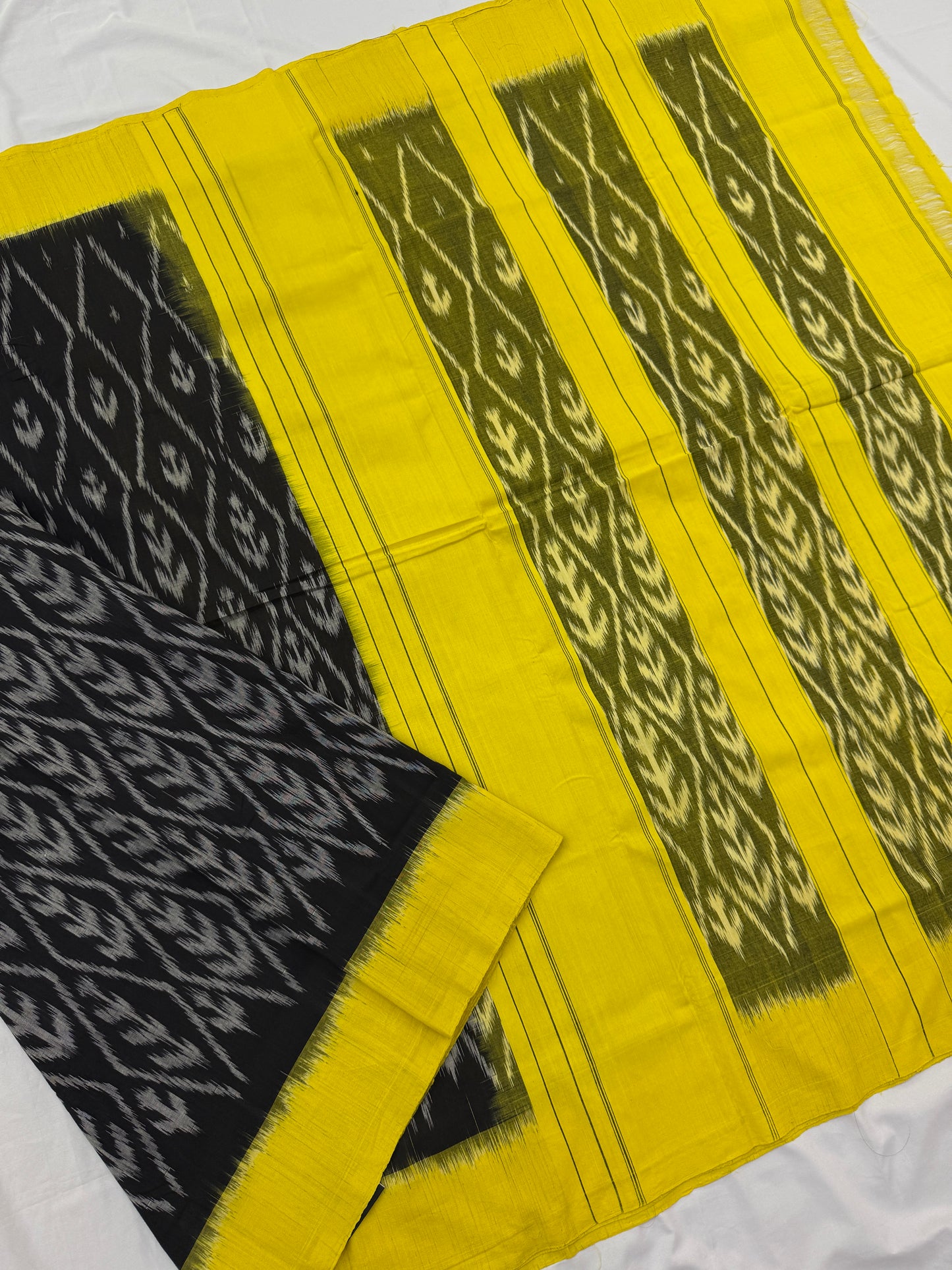 Handloom Single Ikkat Saree 03