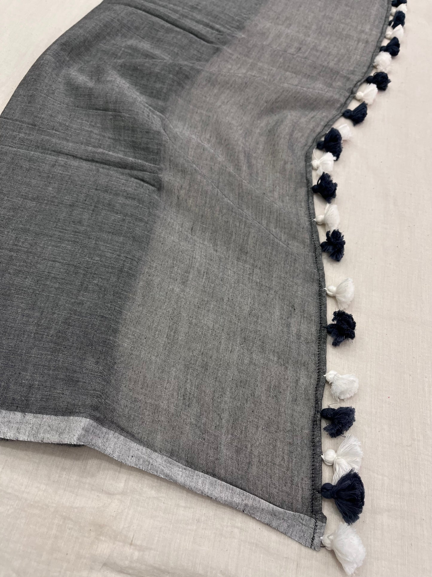 Grey Monochrome Mulmul Saree