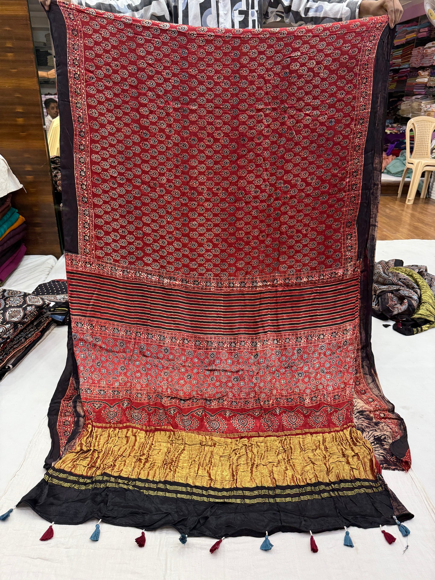 Ajrakh Lagdi Zari Pallu Saree 04