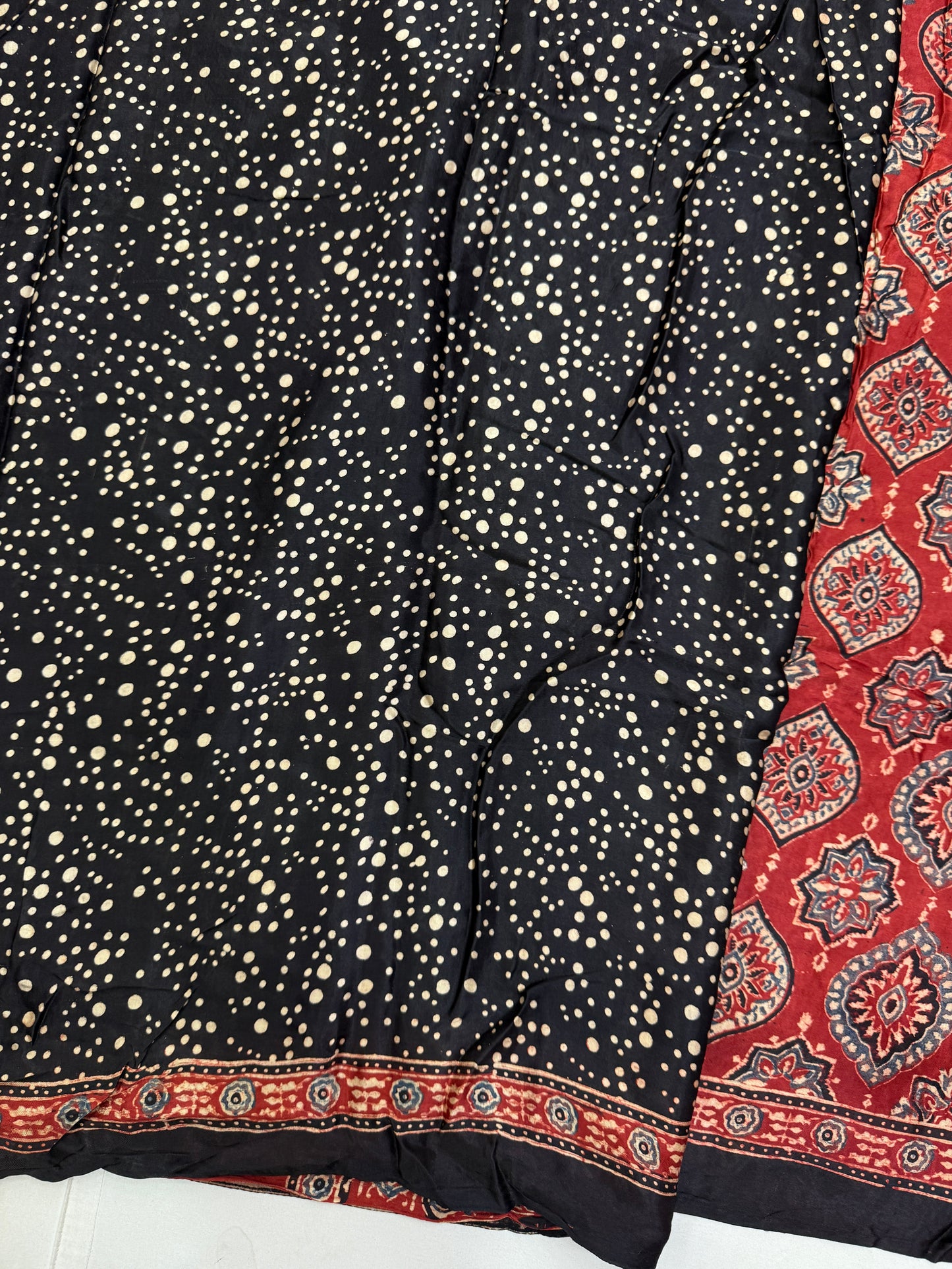 Ajrakh Lagdi Zari Pallu Saree 12