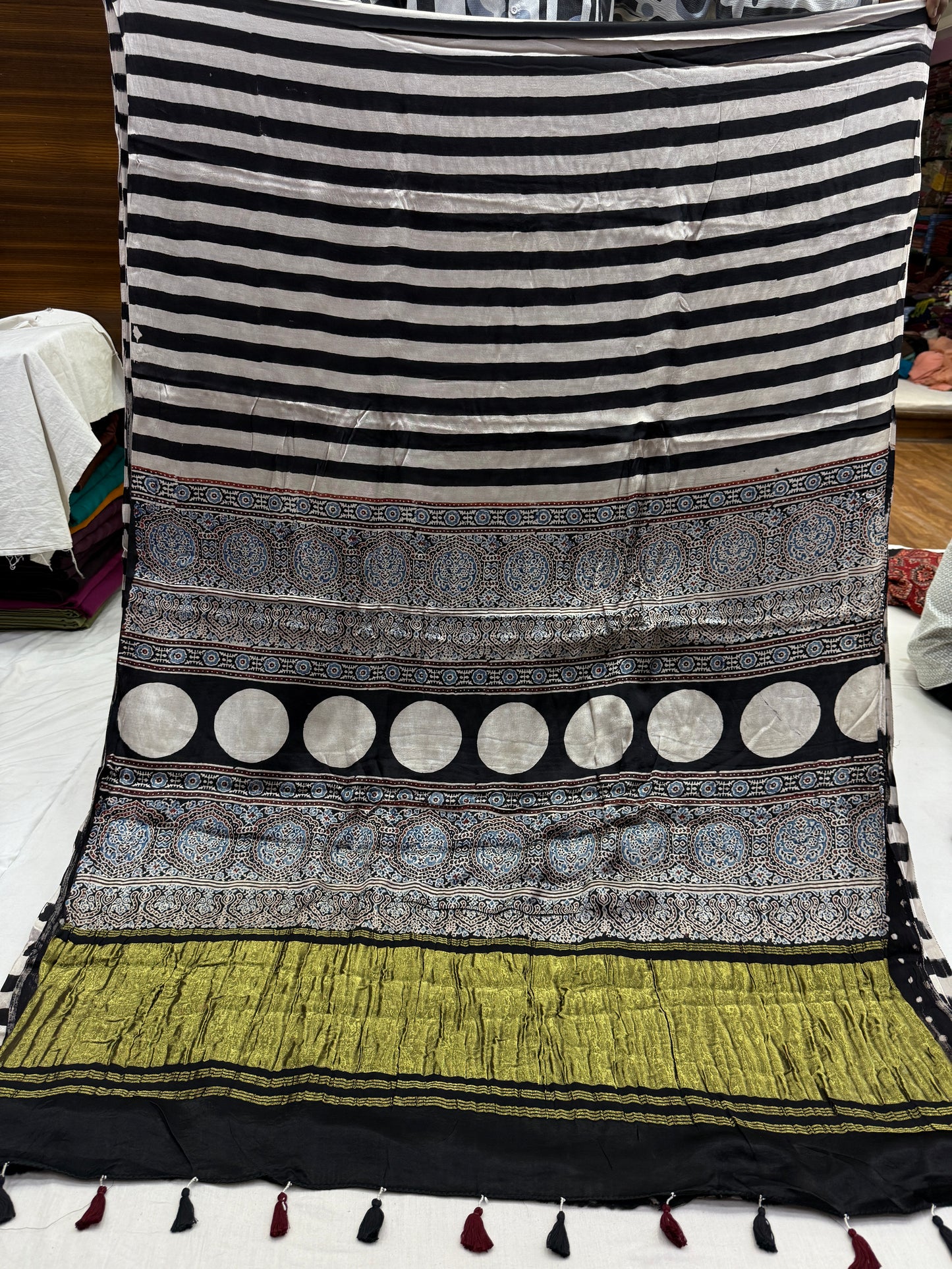 Ajrakh Lagdi Zari Pallu Saree 13