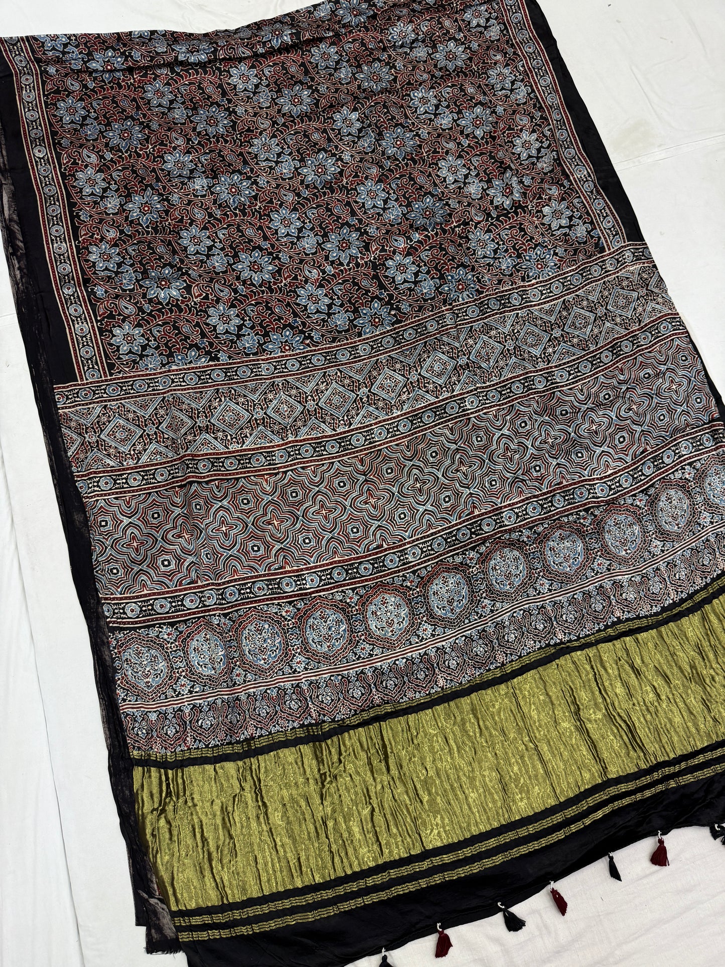 Ajrakh Lagdi Zari Pallu Saree 14