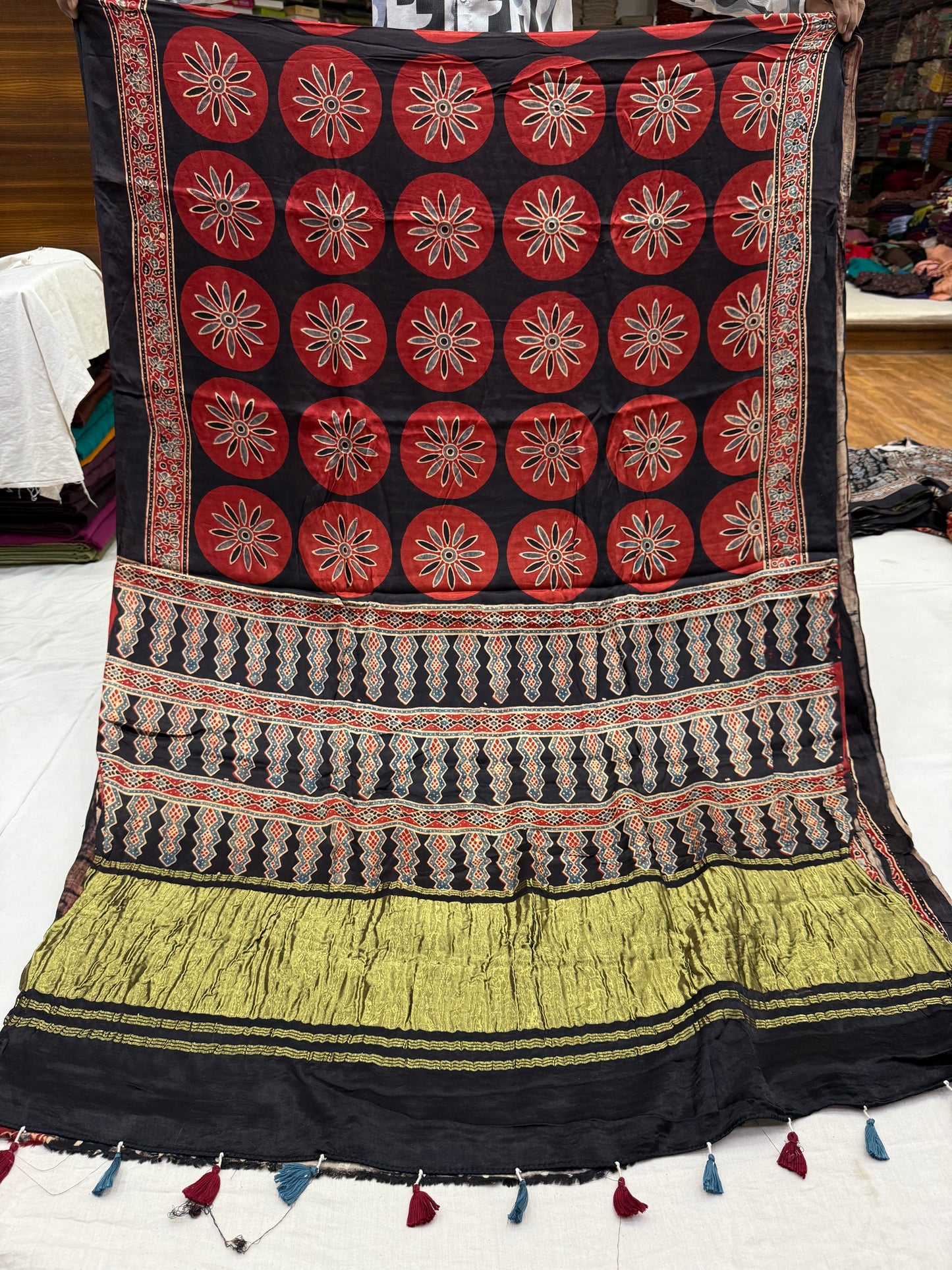 Ajrakh Lagdi Zari Pallu Saree 09