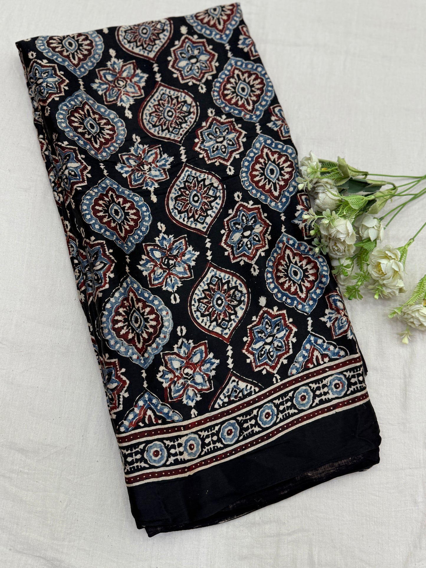 Ajrakh Lagdi Zari Pallu Saree 11