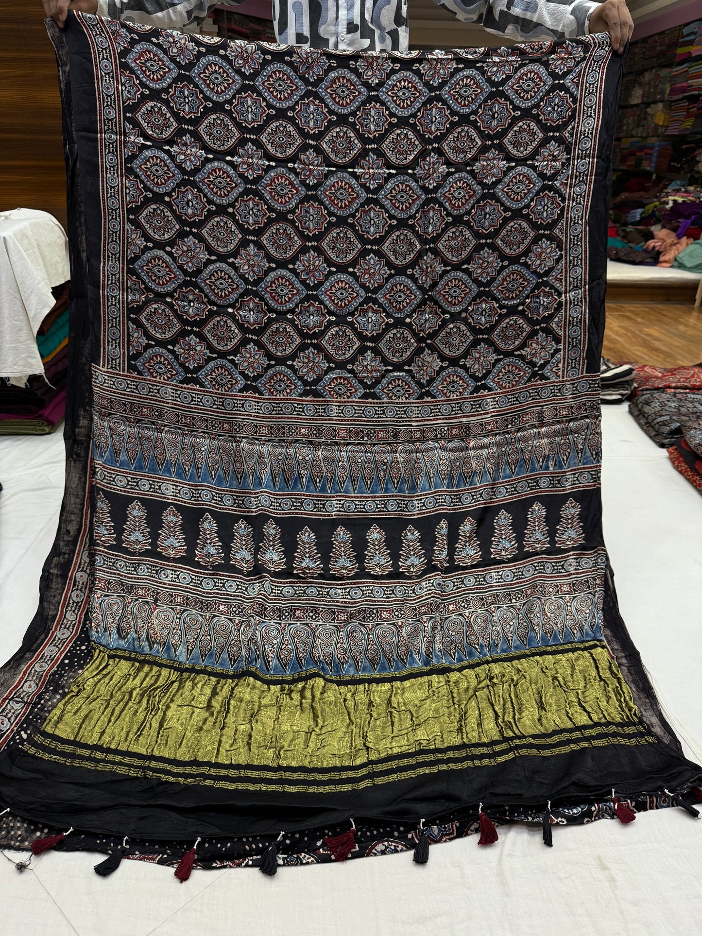 Ajrakh Lagdi Zari Pallu Saree 11