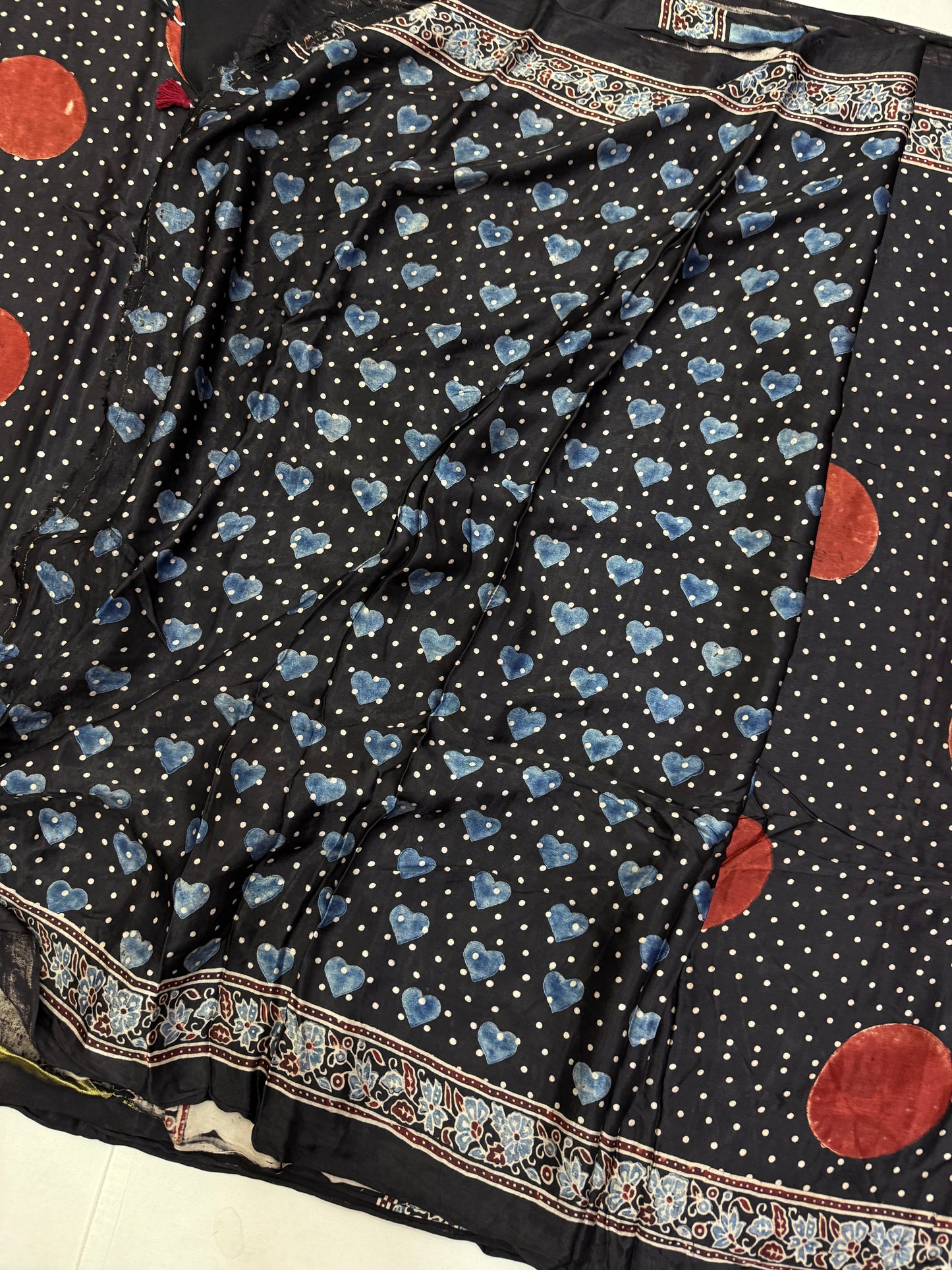 Ajrakh Lagdi Zari Pallu Saree 16