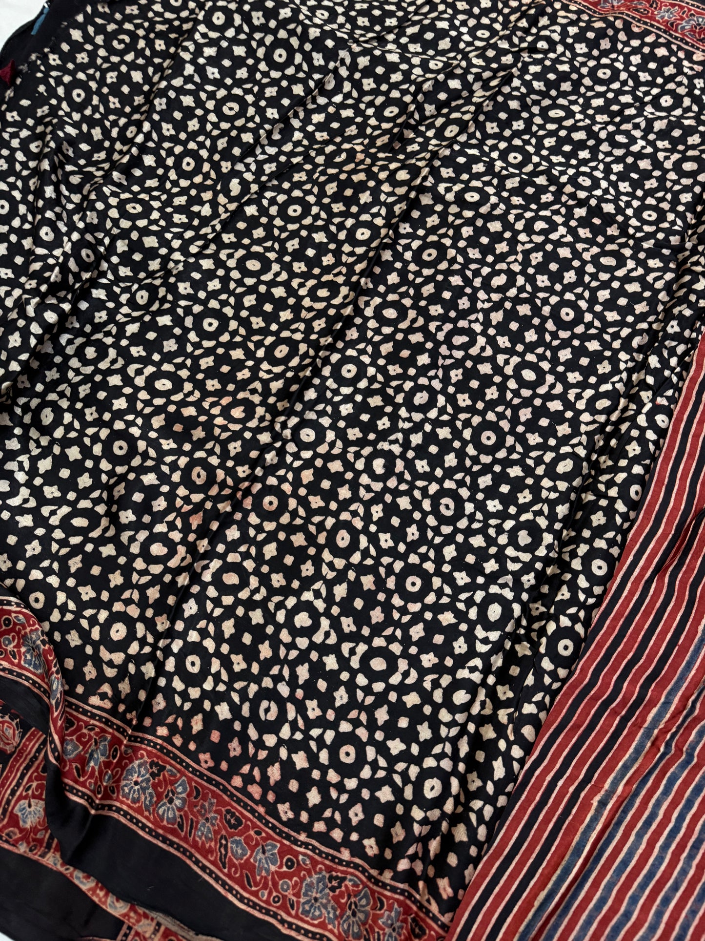 Ajrakh Lagdi Zari Pallu Saree 20