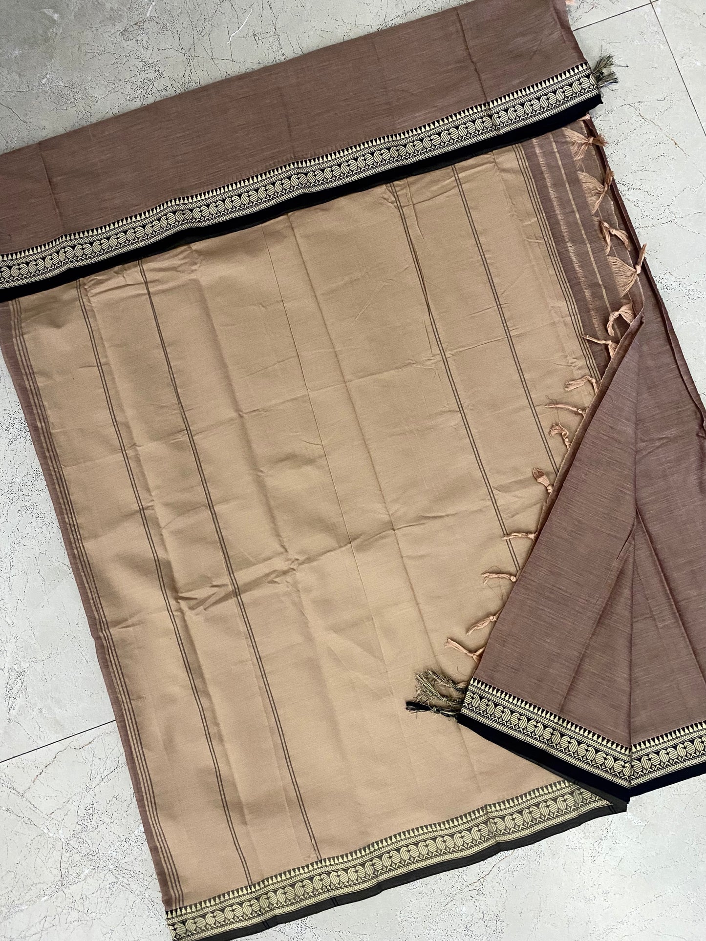 Vijaypura Kairi Border Cotton Saree - 01