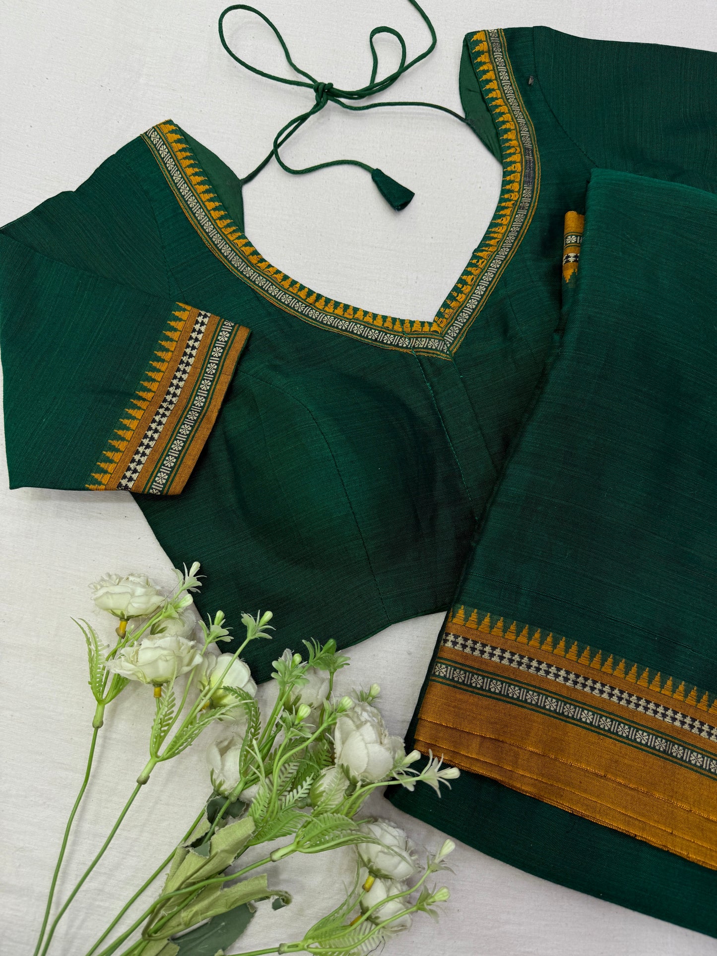 Green Mustard Temple Narayanpet Cotton Saree Blouse Set