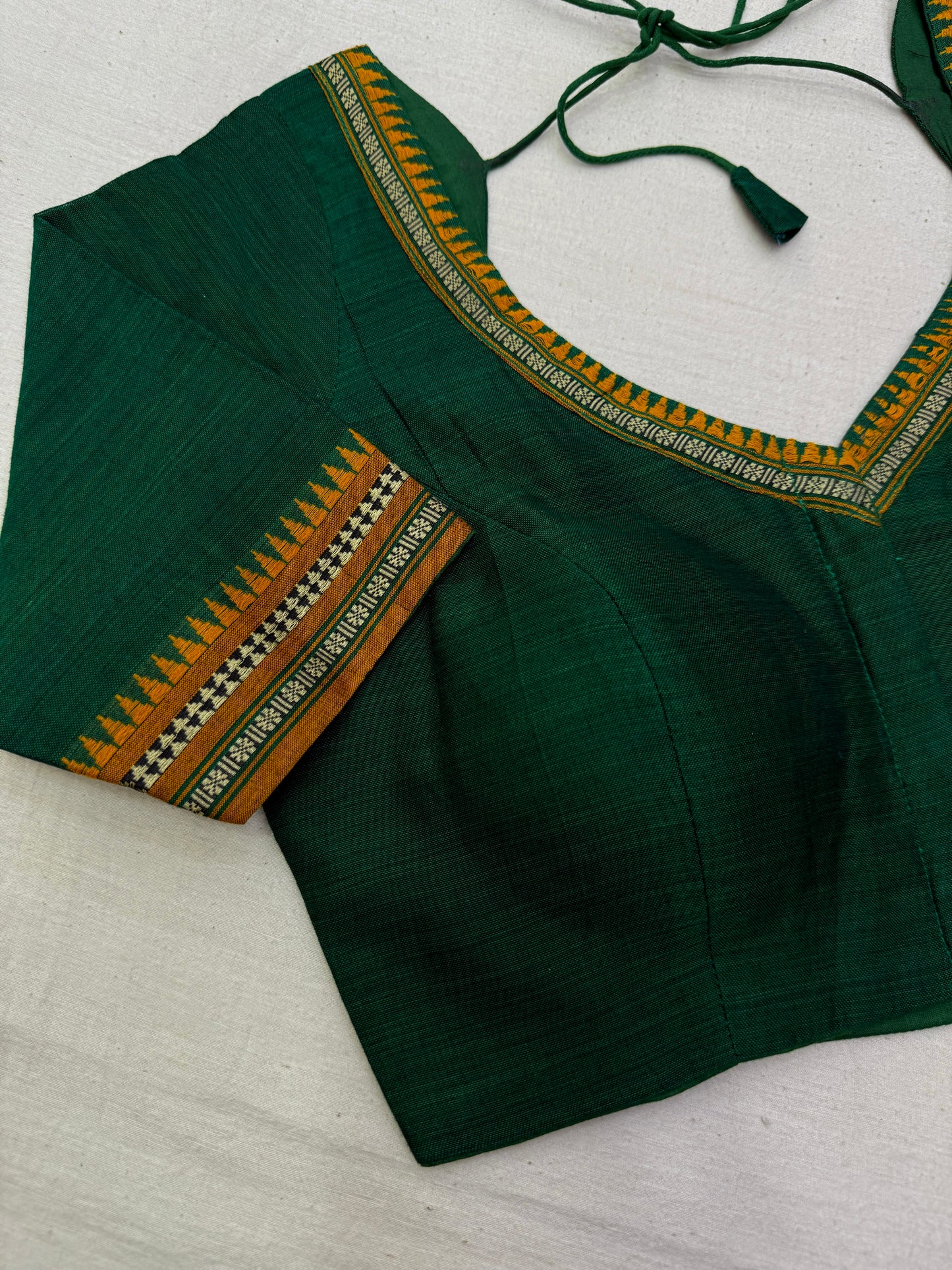 Green Mustard Temple Narayanpet Cotton Saree Blouse Set