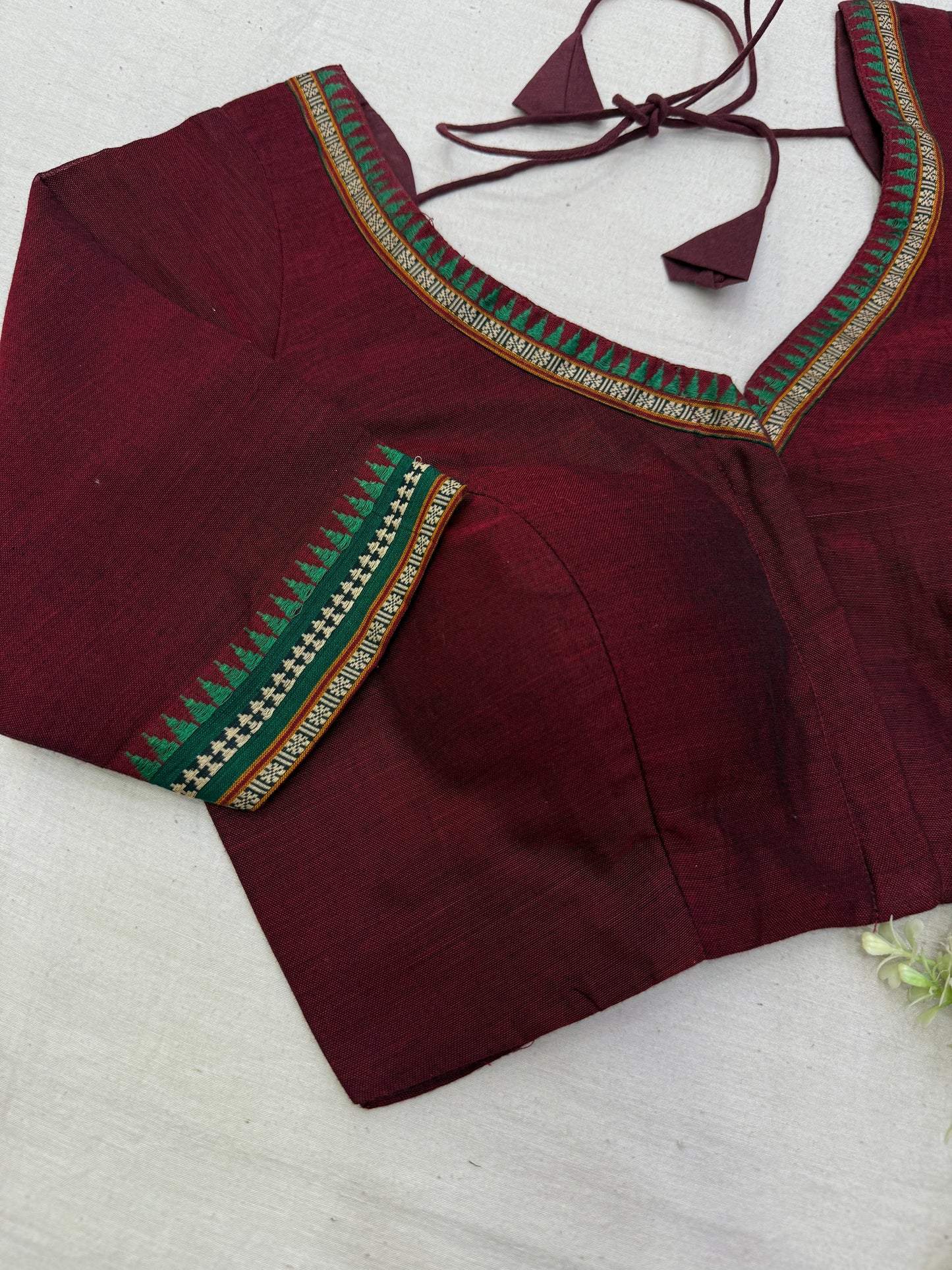 Maroon Green Temple Narayanpet Cotton Saree Blouse Set