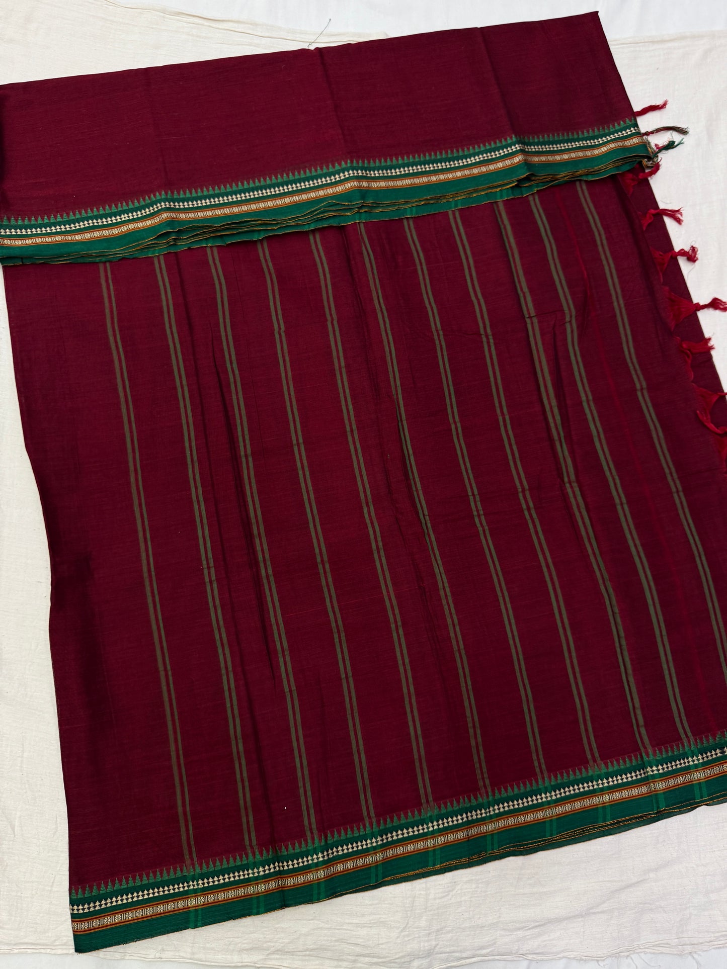 Maroon Green Temple Narayanpet Cotton Saree Blouse Set