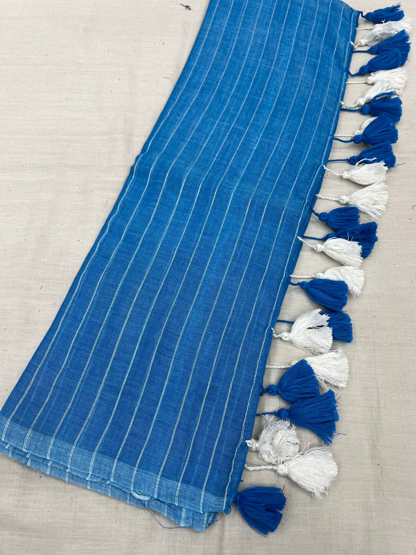 Aasmani Zari Lines Mulmul Saree