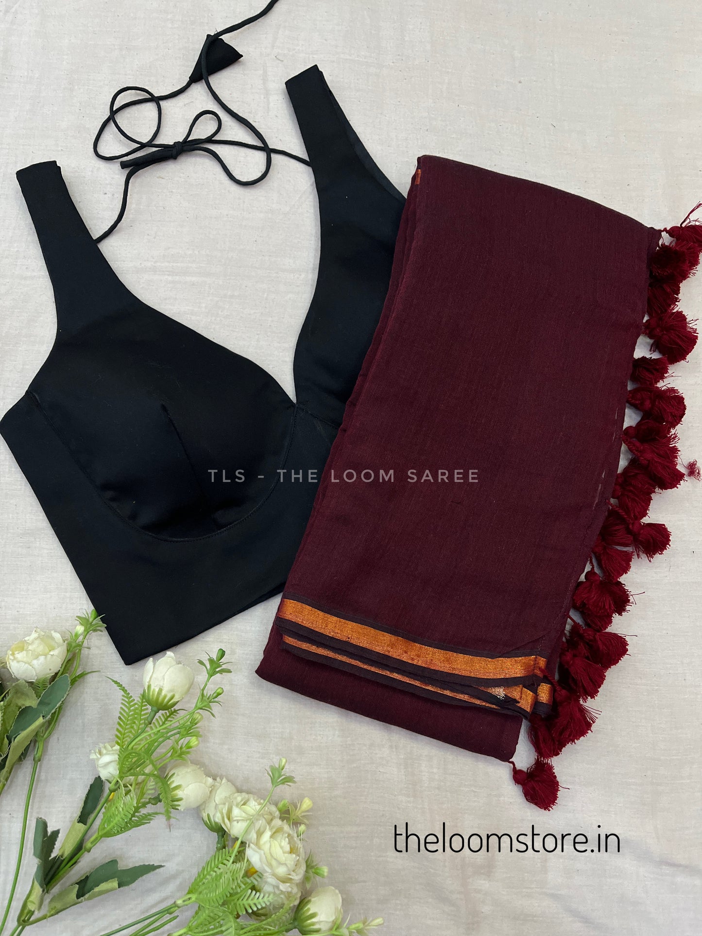 Maroon Zari Border & Black Leaf Neck Saree Blouse Set.