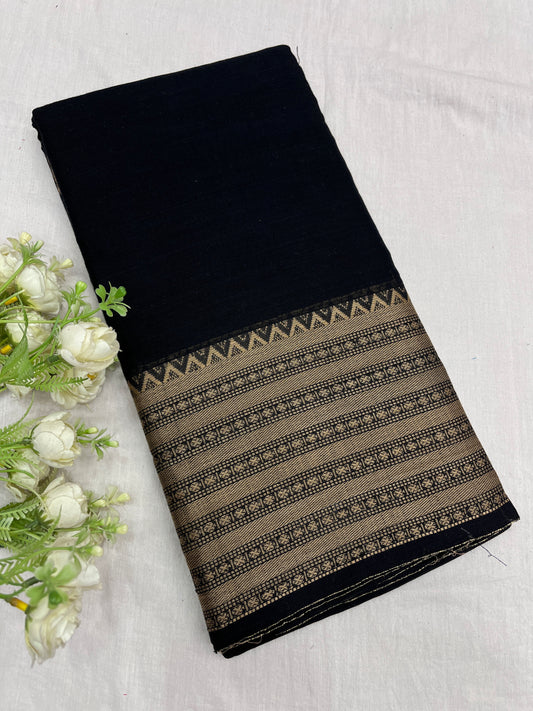 Narayanpet Chakri Border Cotton Saree 05