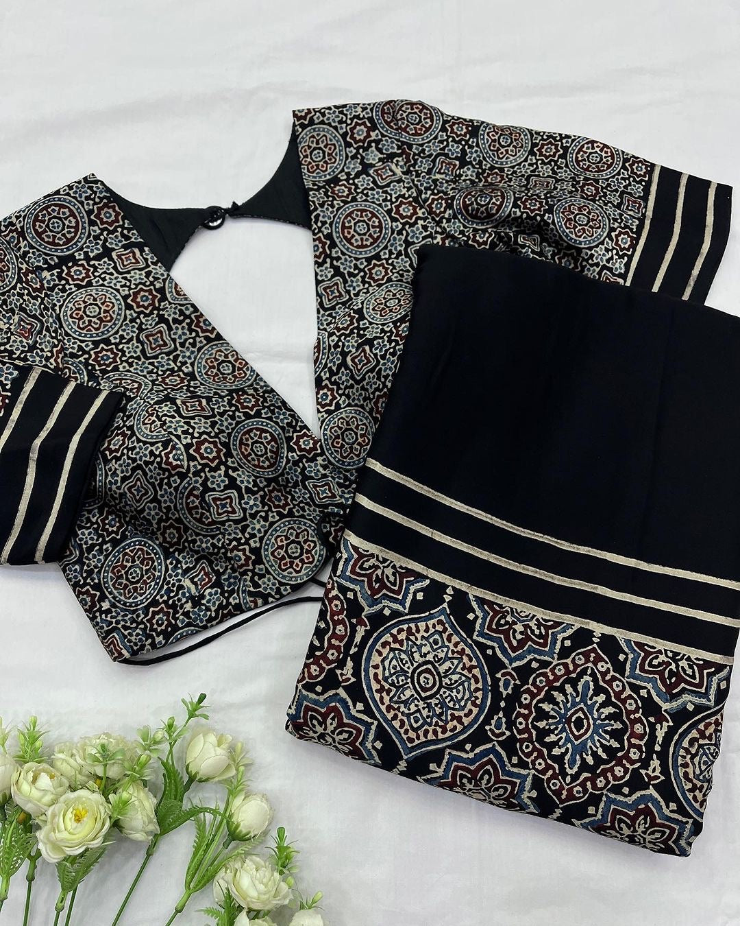 Badam Plain Stripe Ajrakh Saree Blouse Combo Set