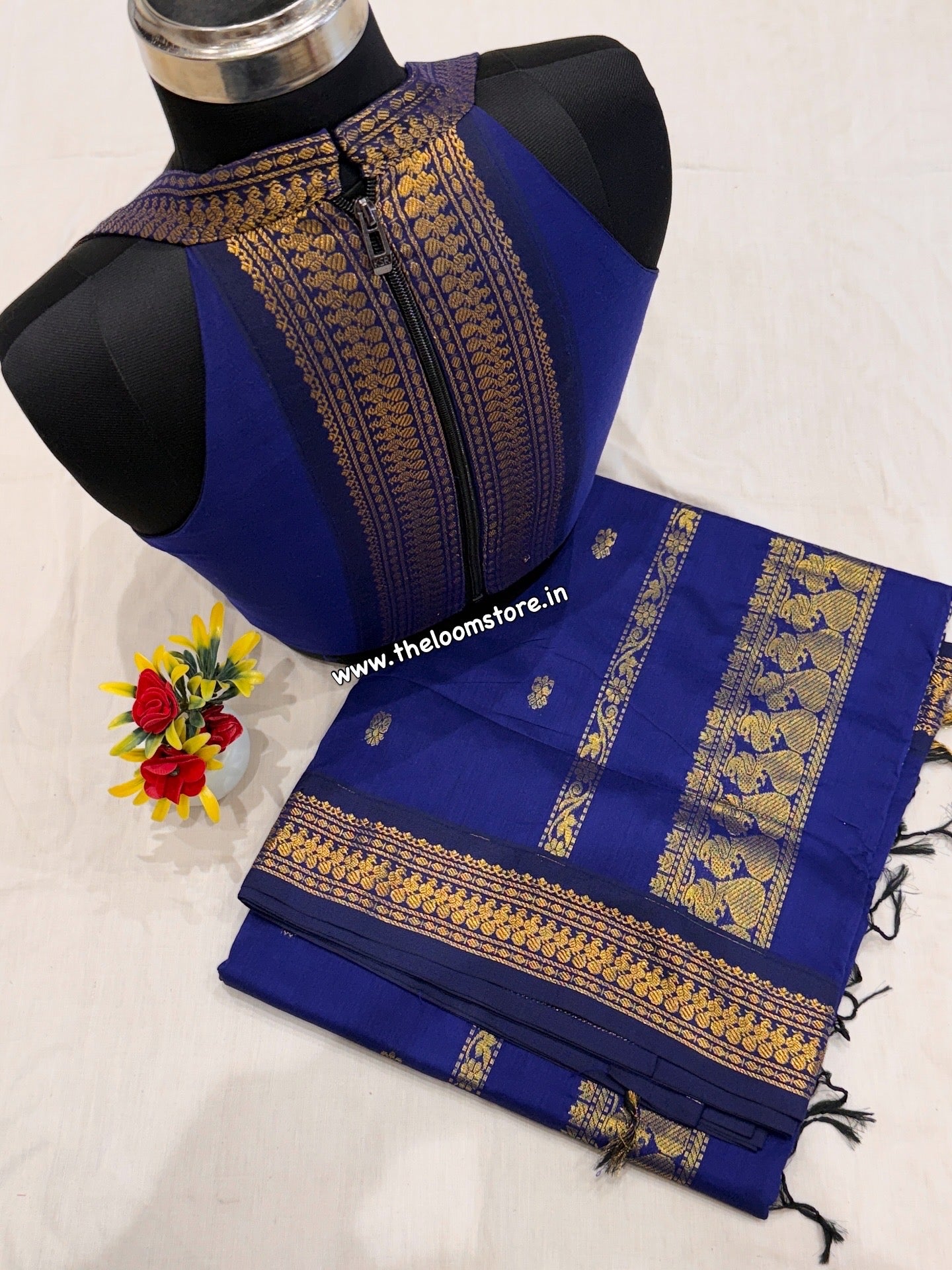 Blue Gadwal Cotton Saree Blouse Set