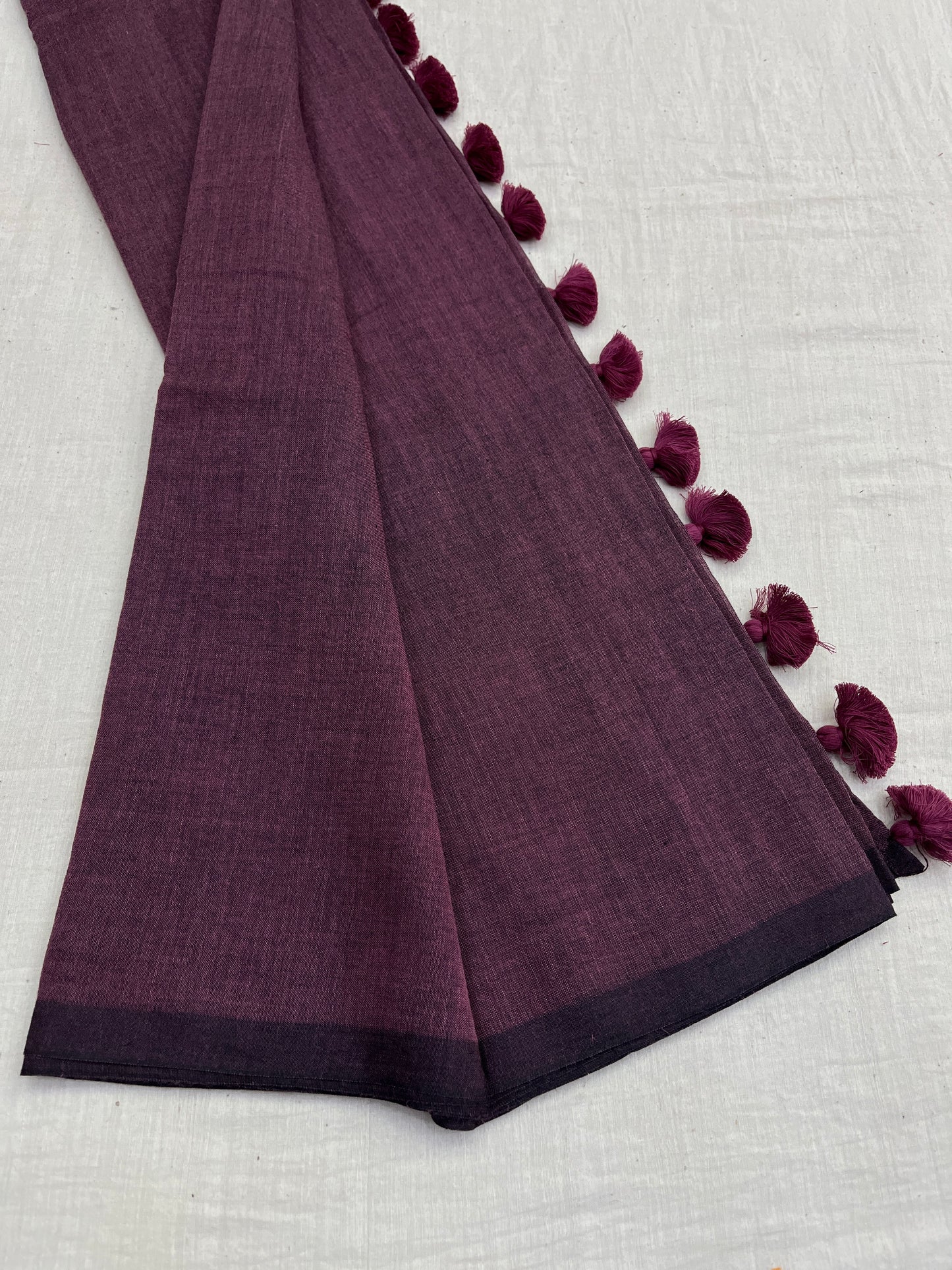 Kala Khatta Mulmul Plain Saree