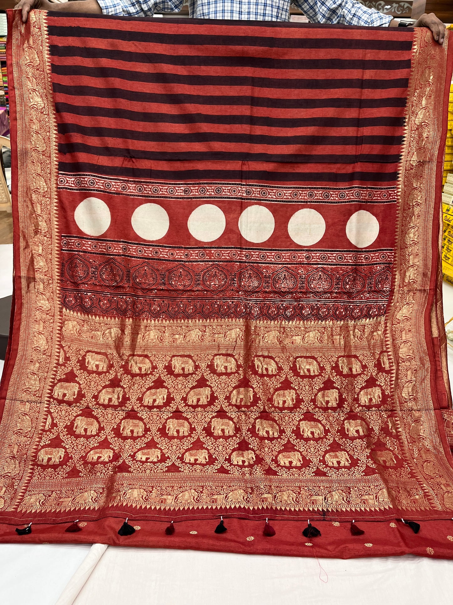 Ajrakh Dola Silk Saree 10