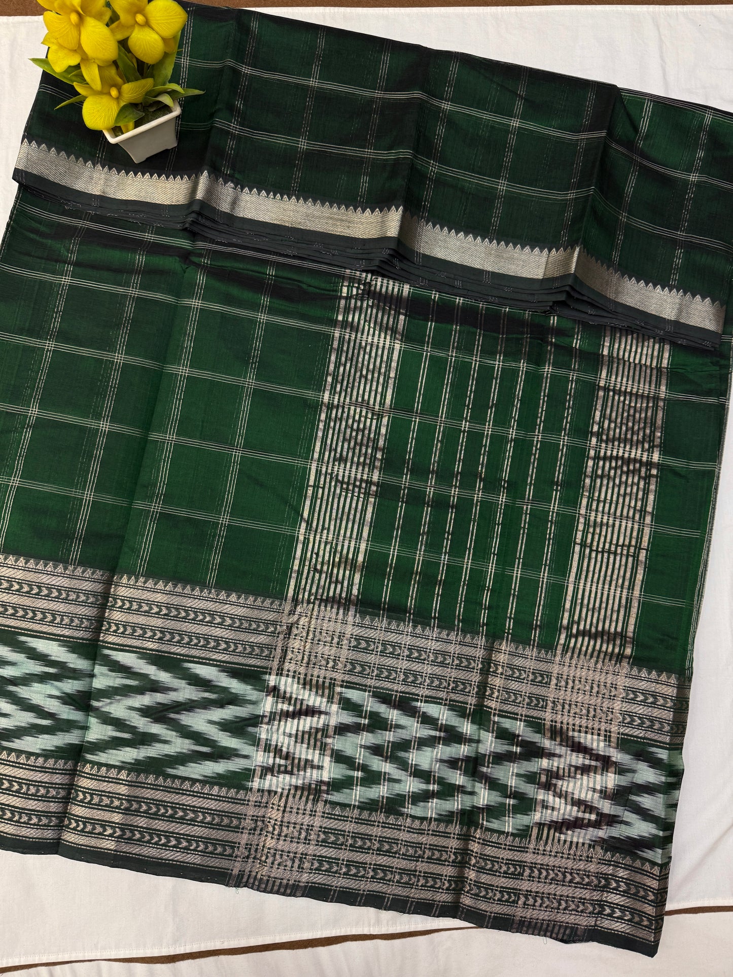 Green Mangalgiri Ikkat Handloom Sarees