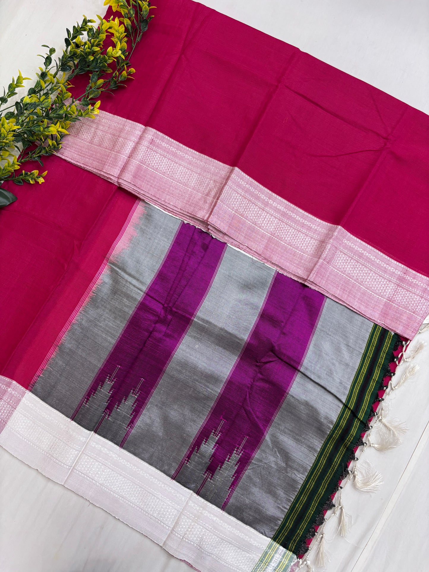 Hottie Pink Abstract Handloom Ilkal Saree