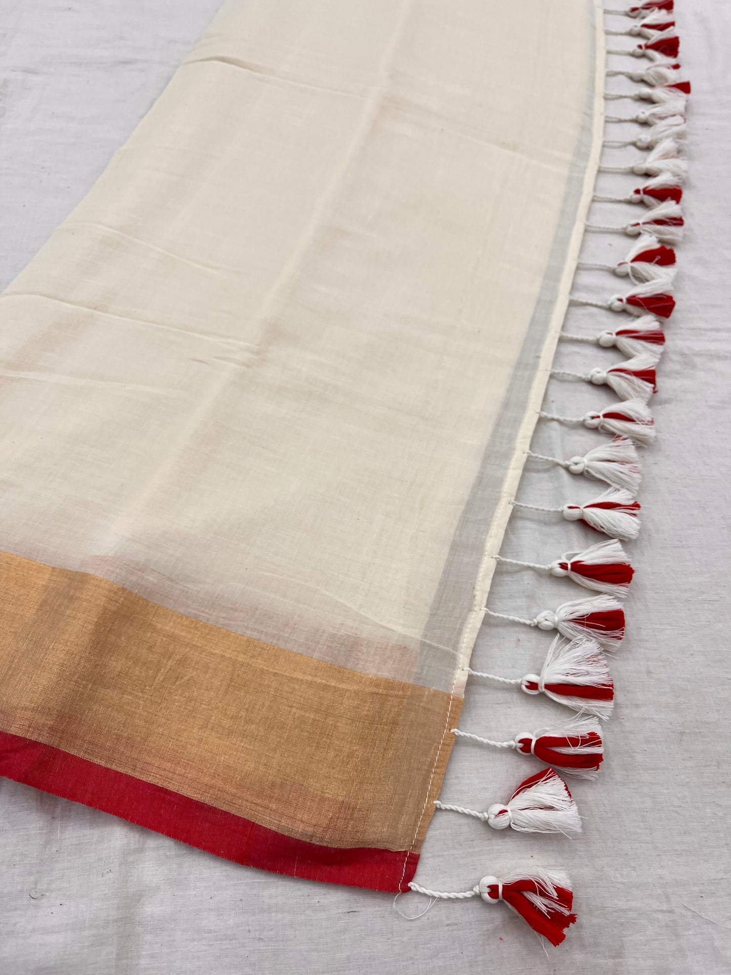 Amrapali Tissue Border Mulmul Saree