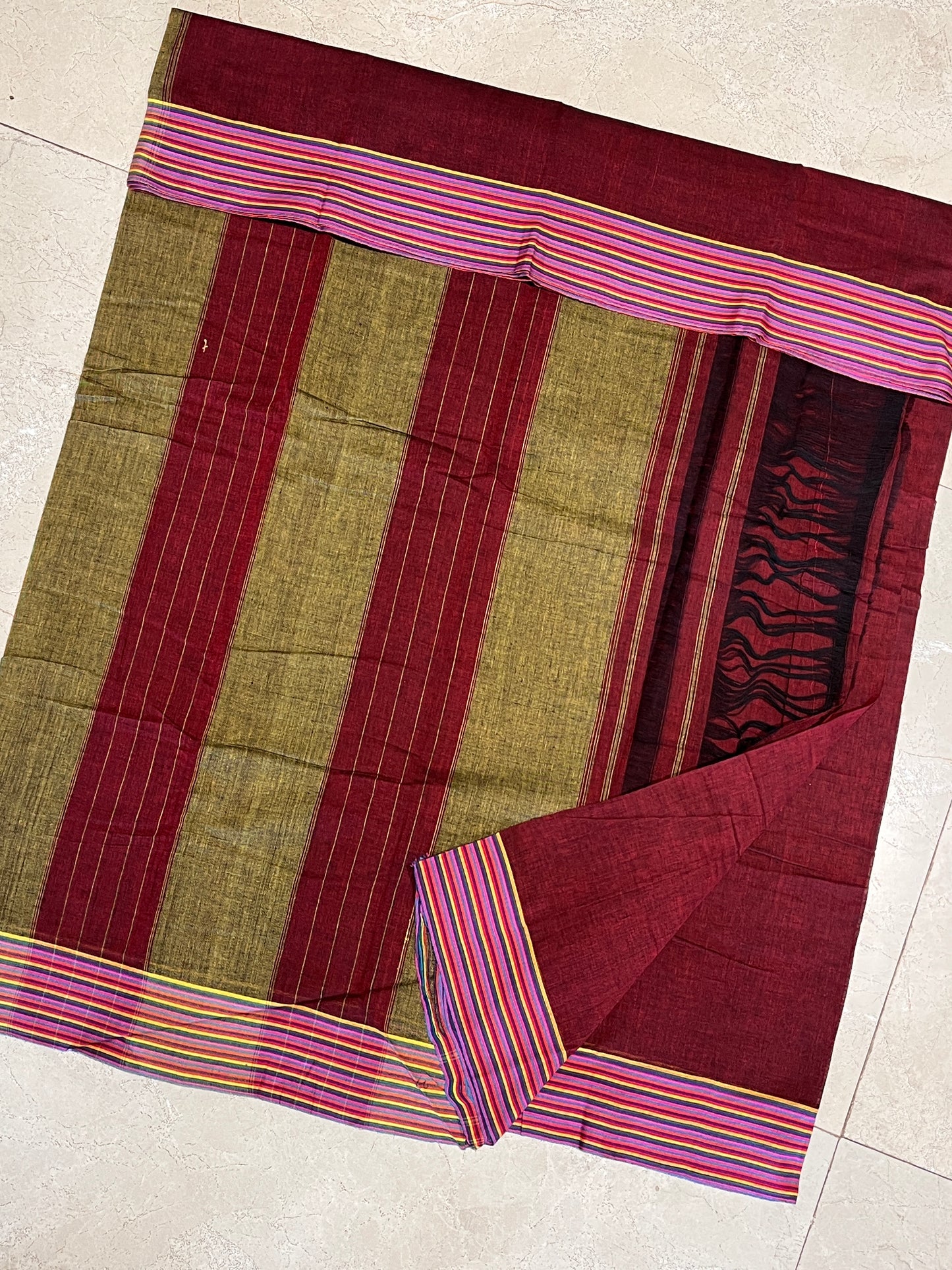 Maroon Patteda Anchu Saree With Multicoloured Border