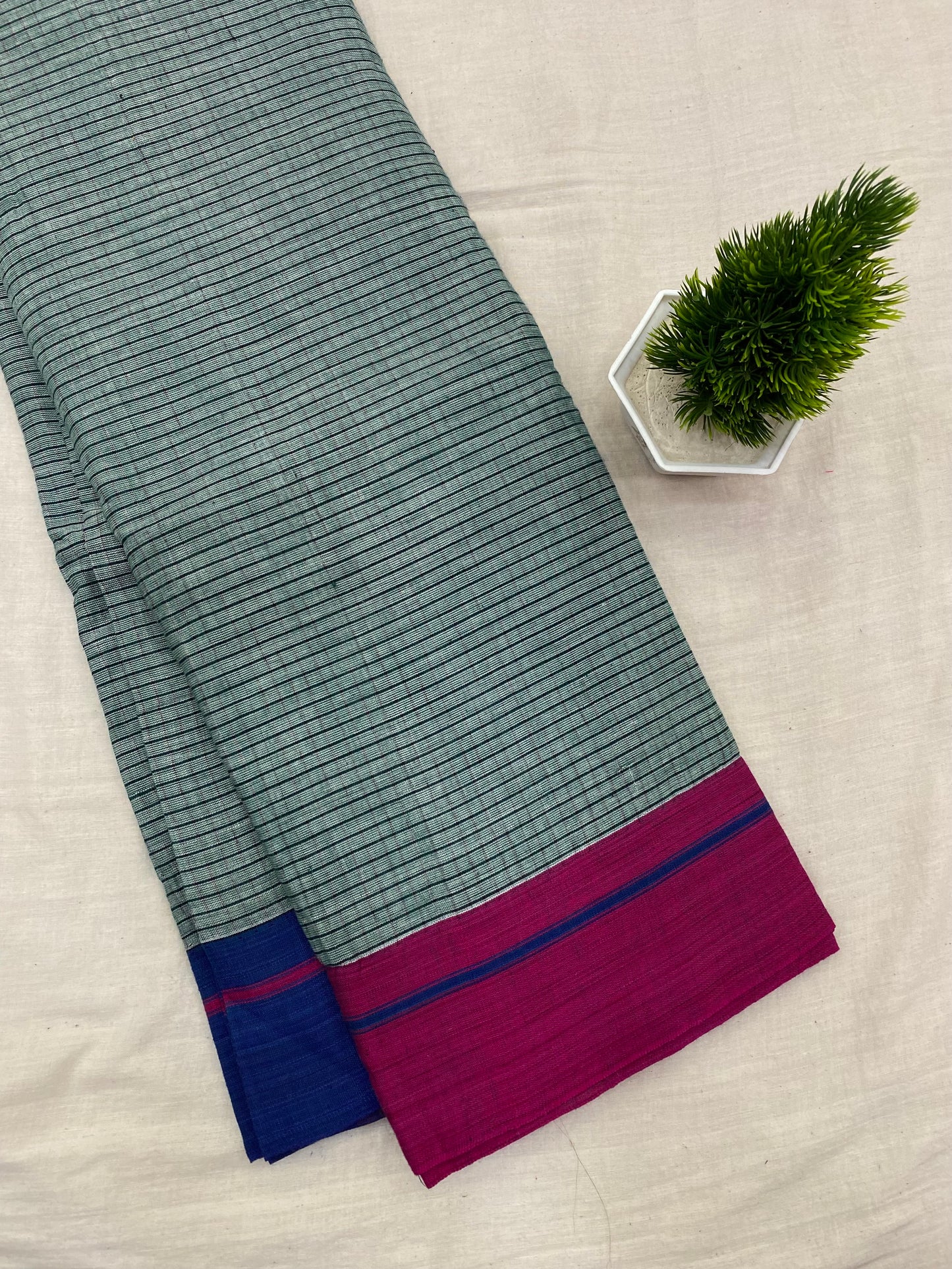 Blue-Hot Pink Border Pista Patteda Anchu Saree